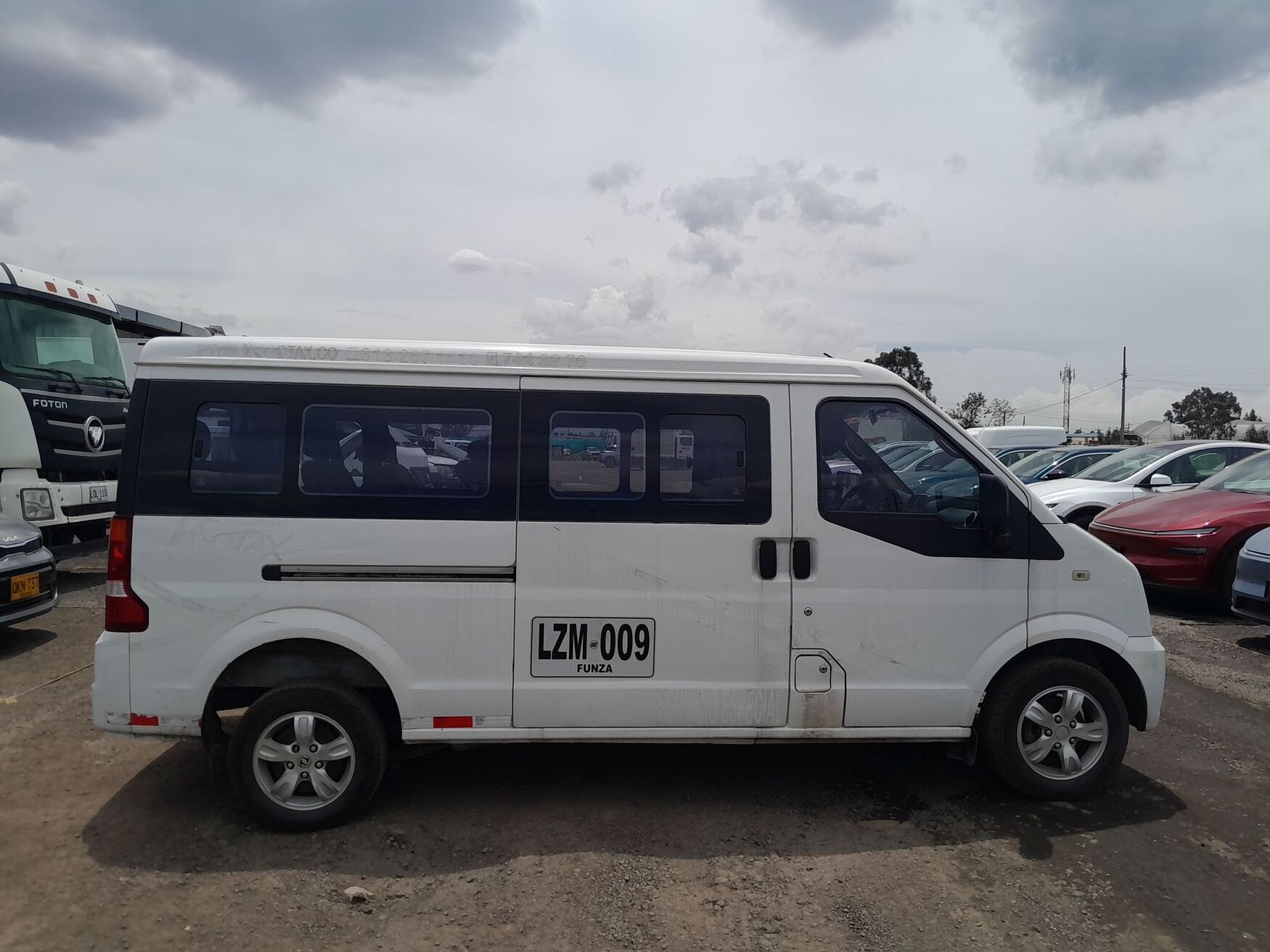 DFSK C37 2024