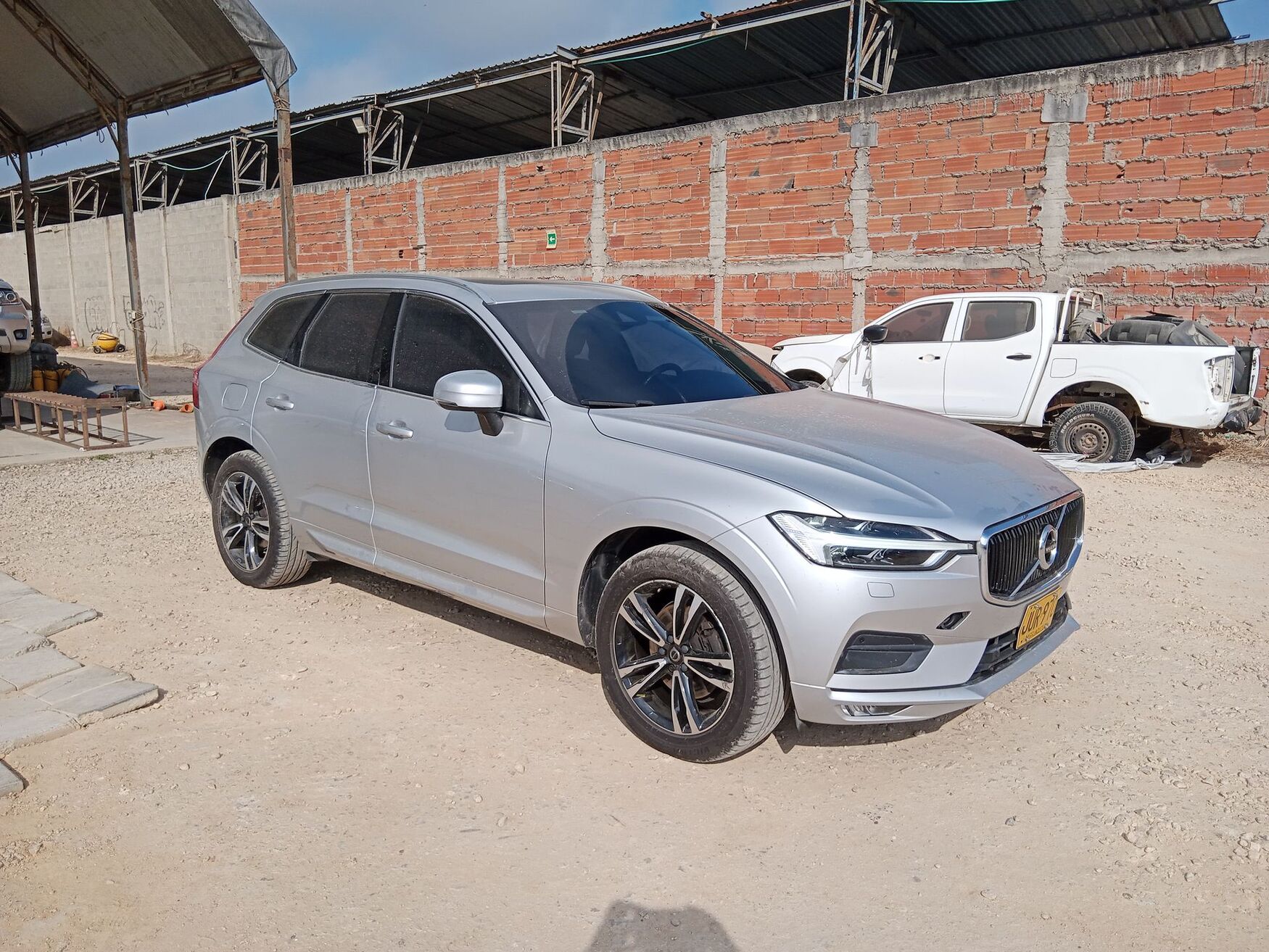 VOLVO XC60 2021