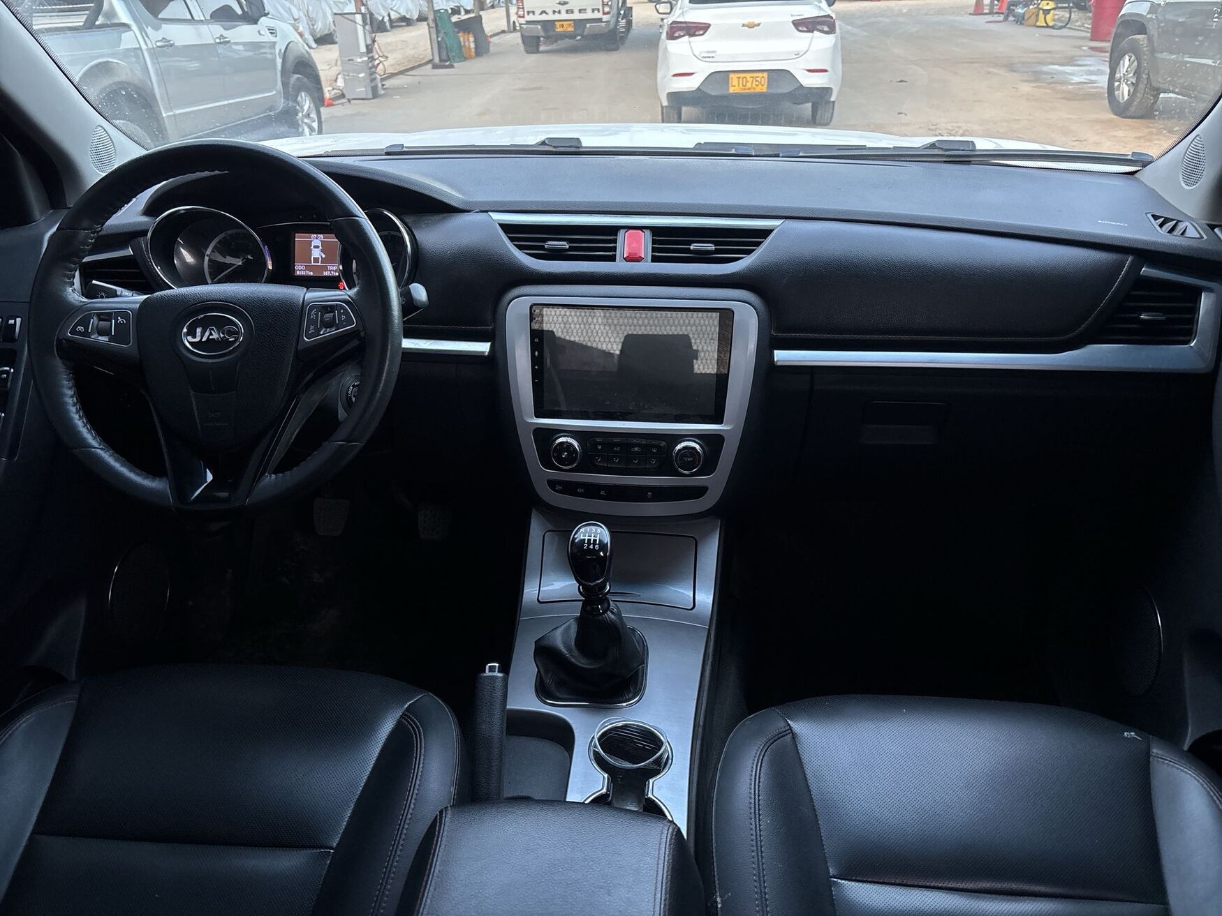 JAC JT8 2024
