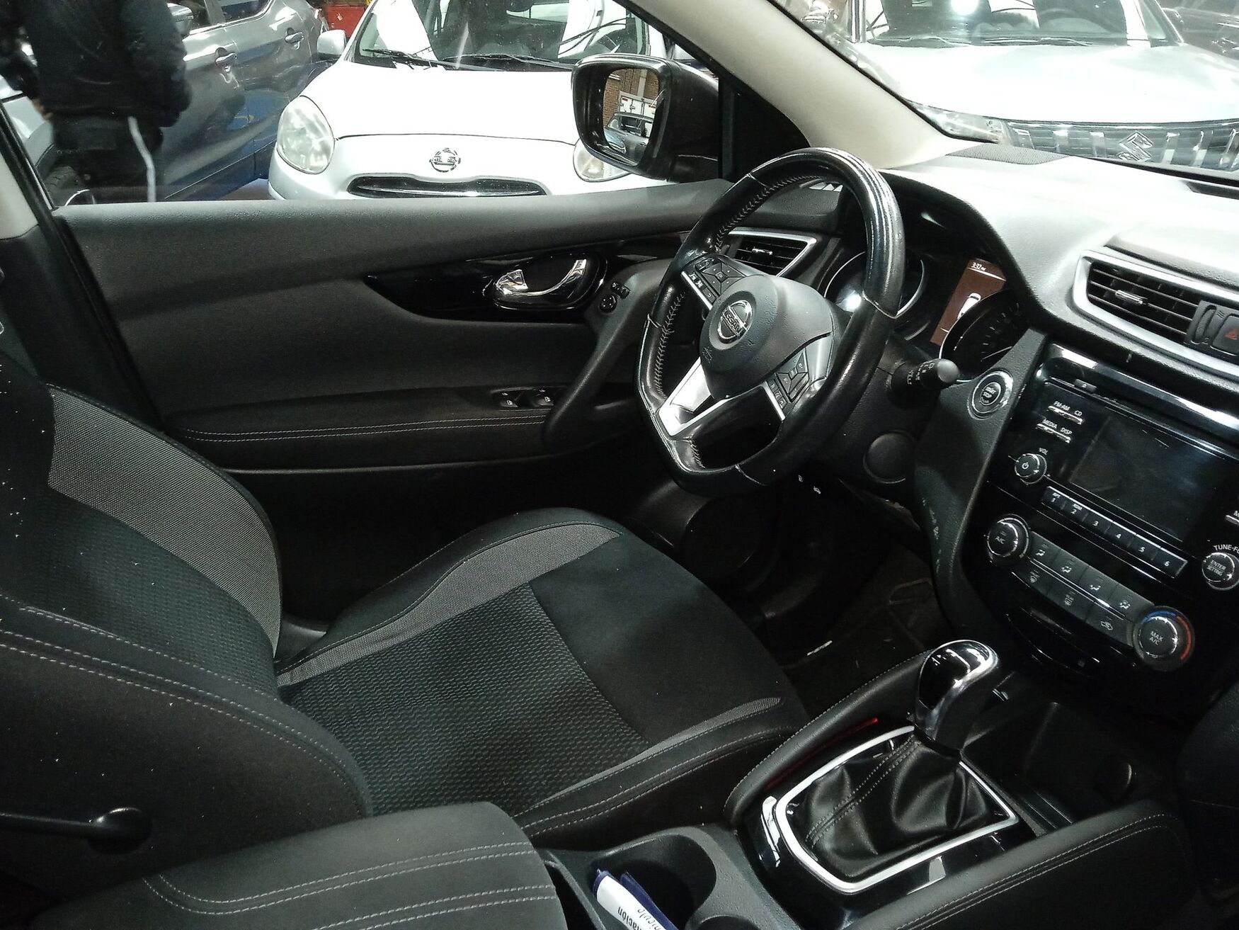 NISSAN QASHQAI 2019