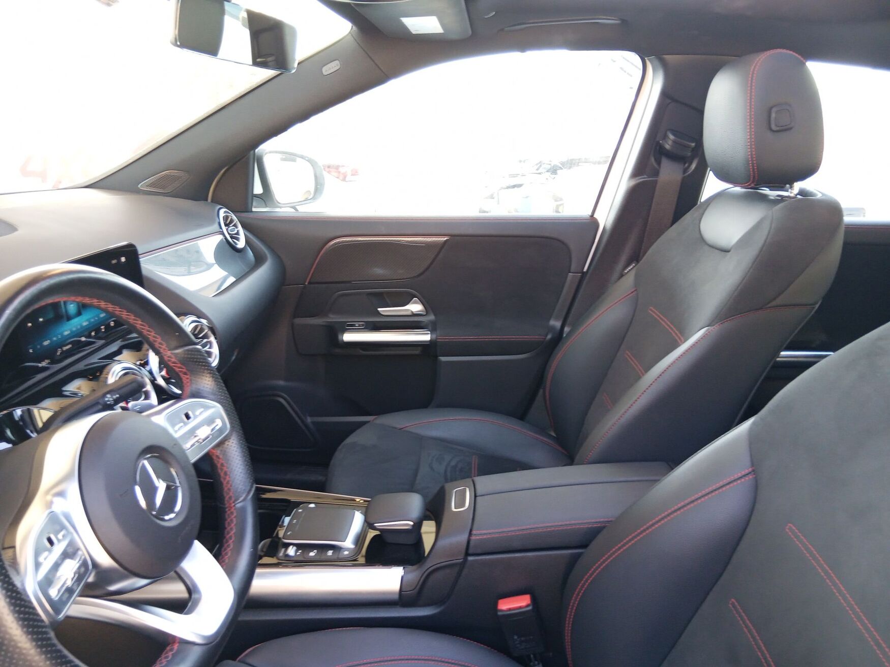 MERCEDES-BENZ GLA 200 2022