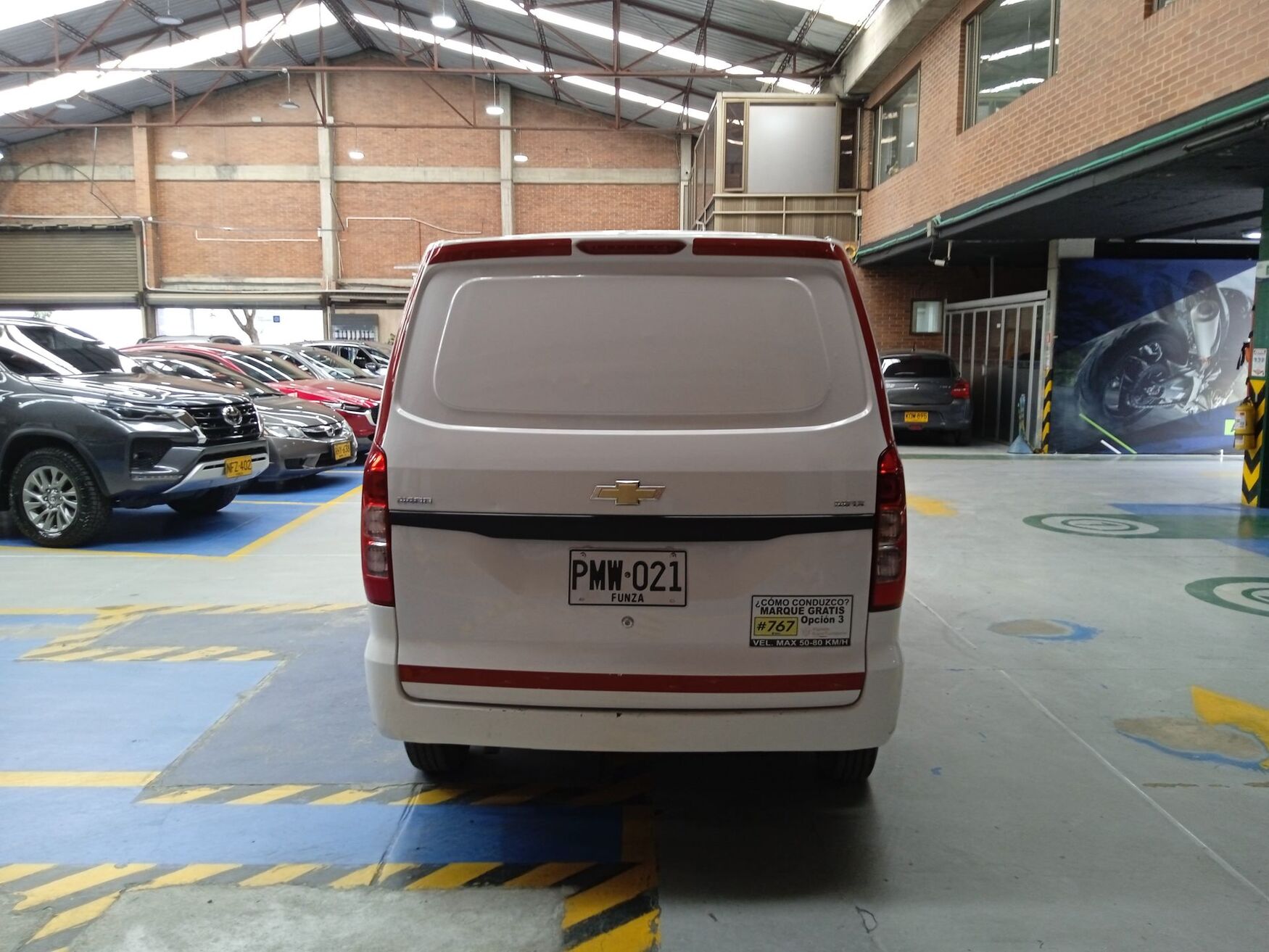 CHEVROLET N400 2025