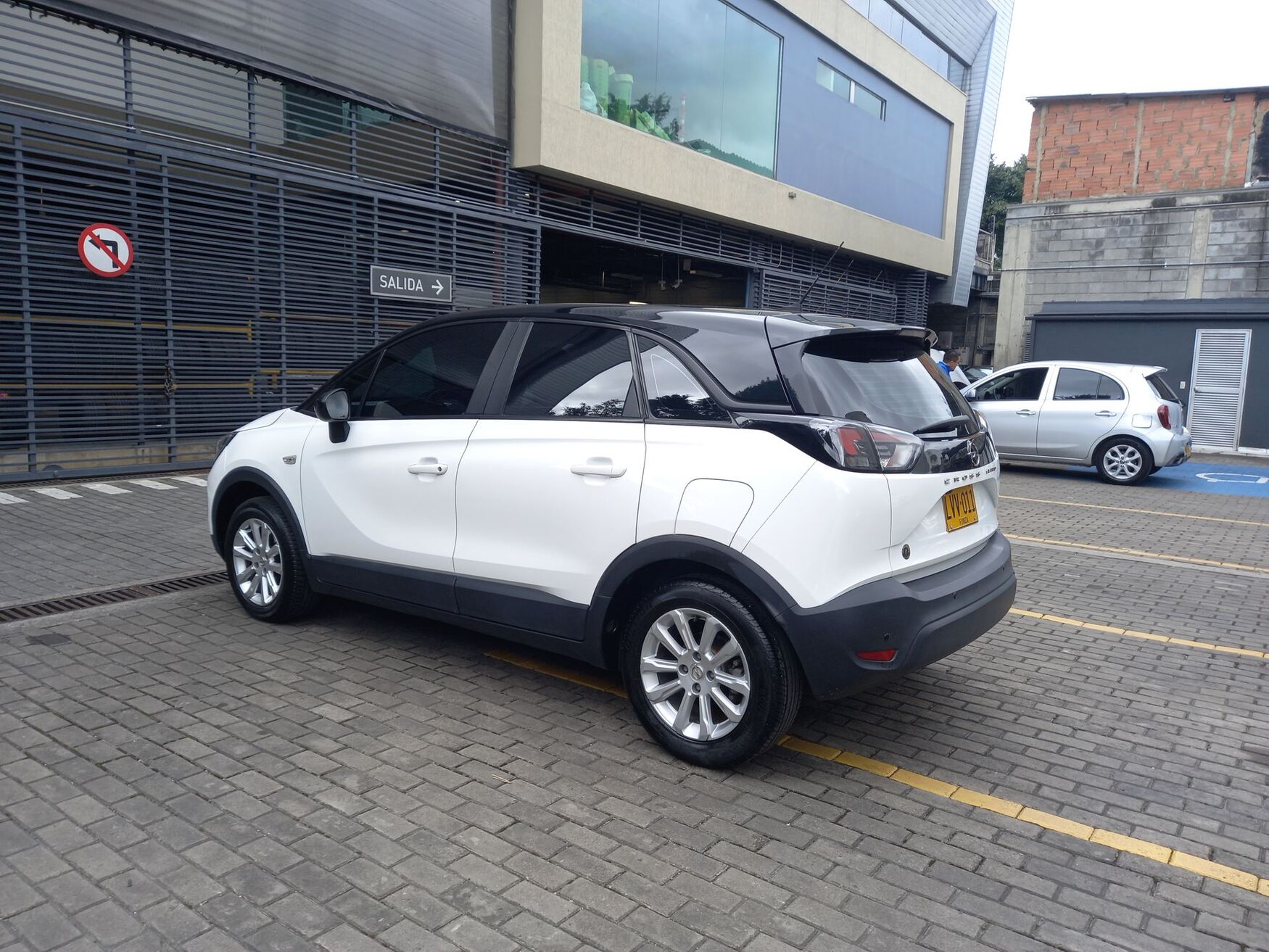 OPEL CROSSLAND 2023
