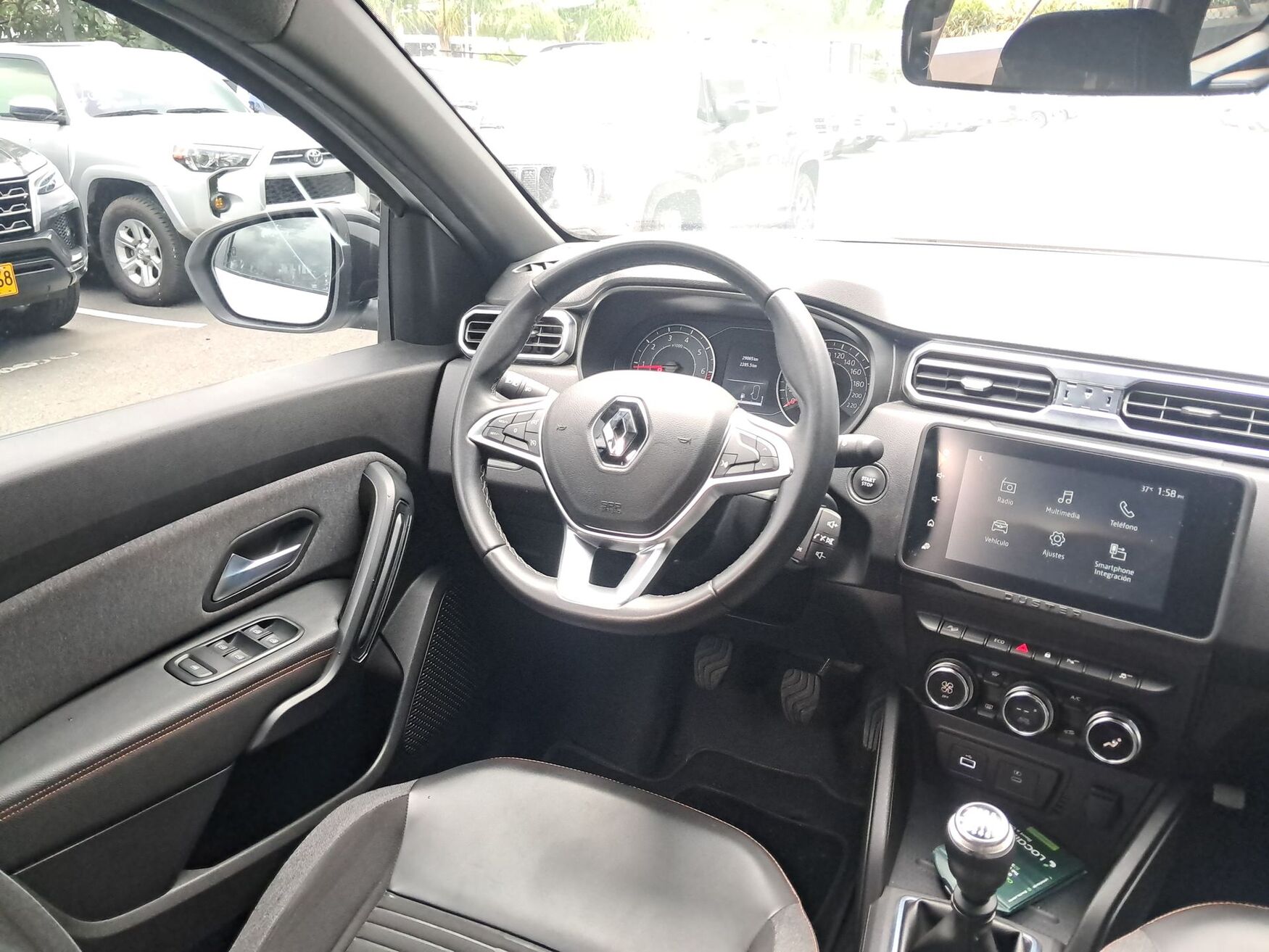RENAULT DUSTER 2025