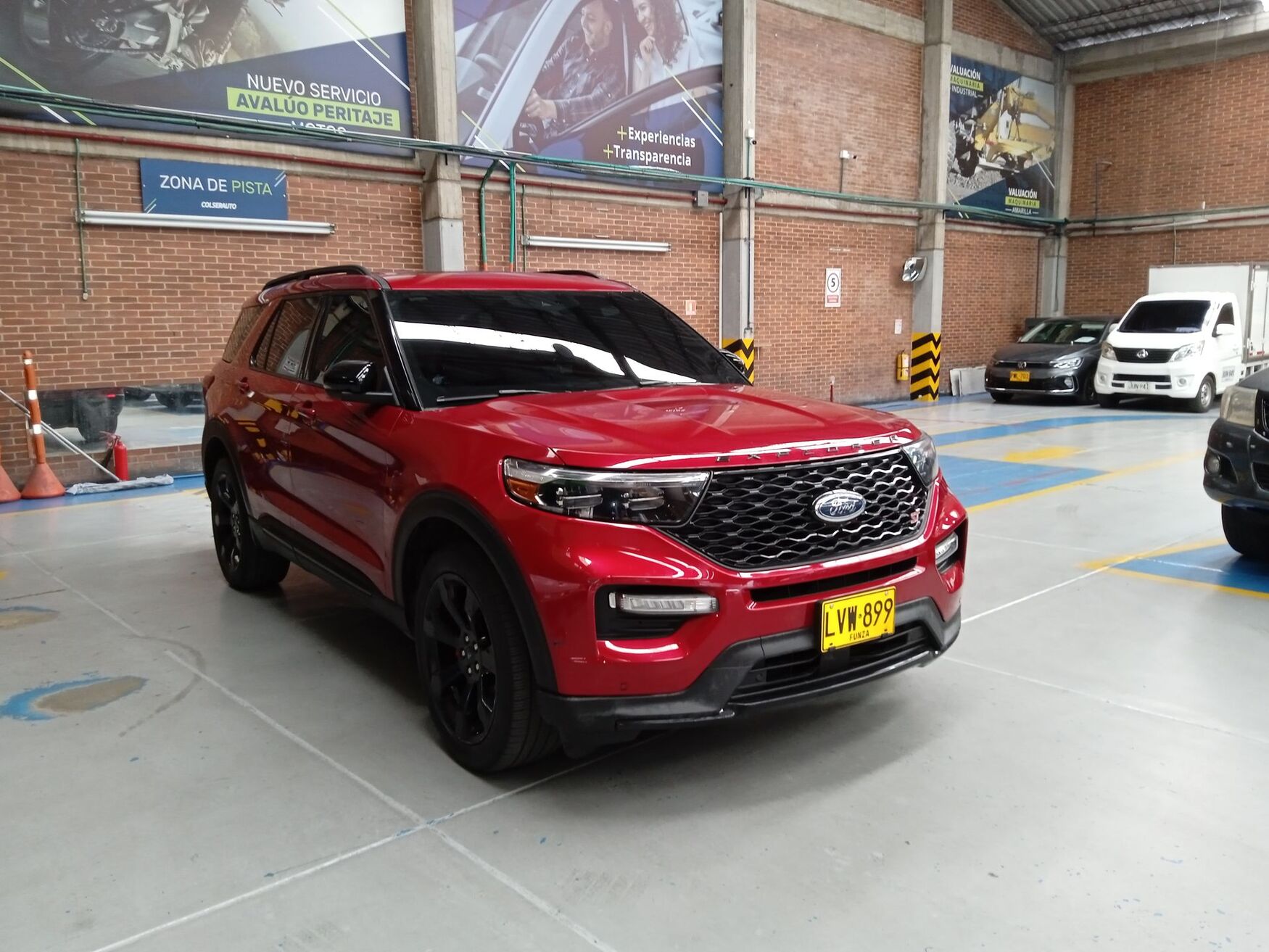 FORD EXPLORER 2023