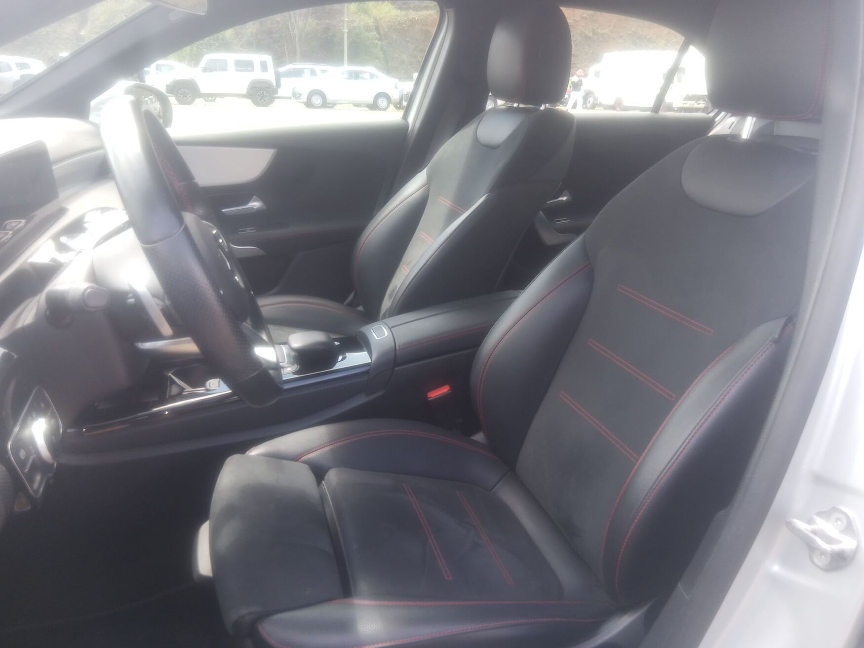 MERCEDES-BENZ A200 2022