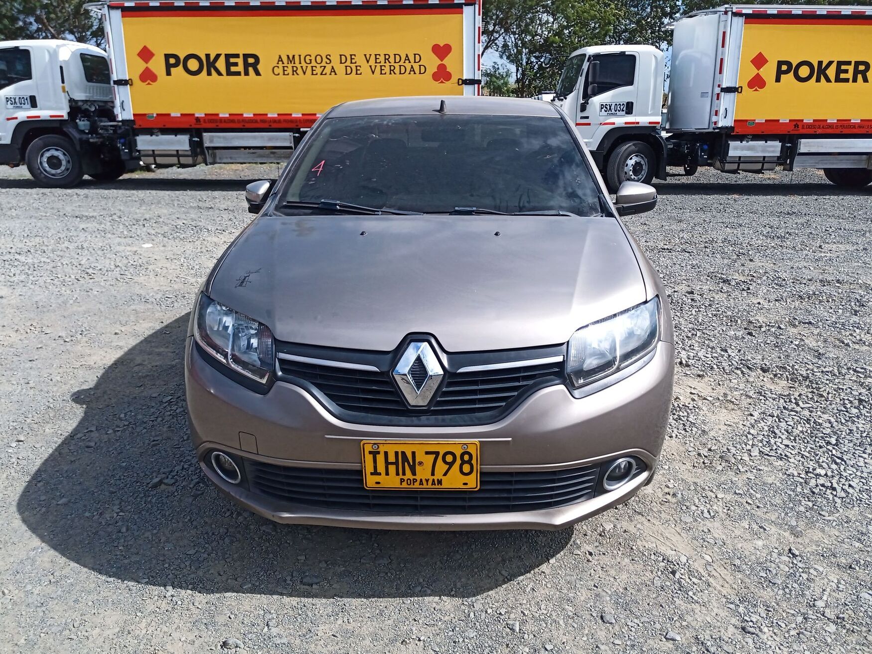 RENAULT LOGAN 2016