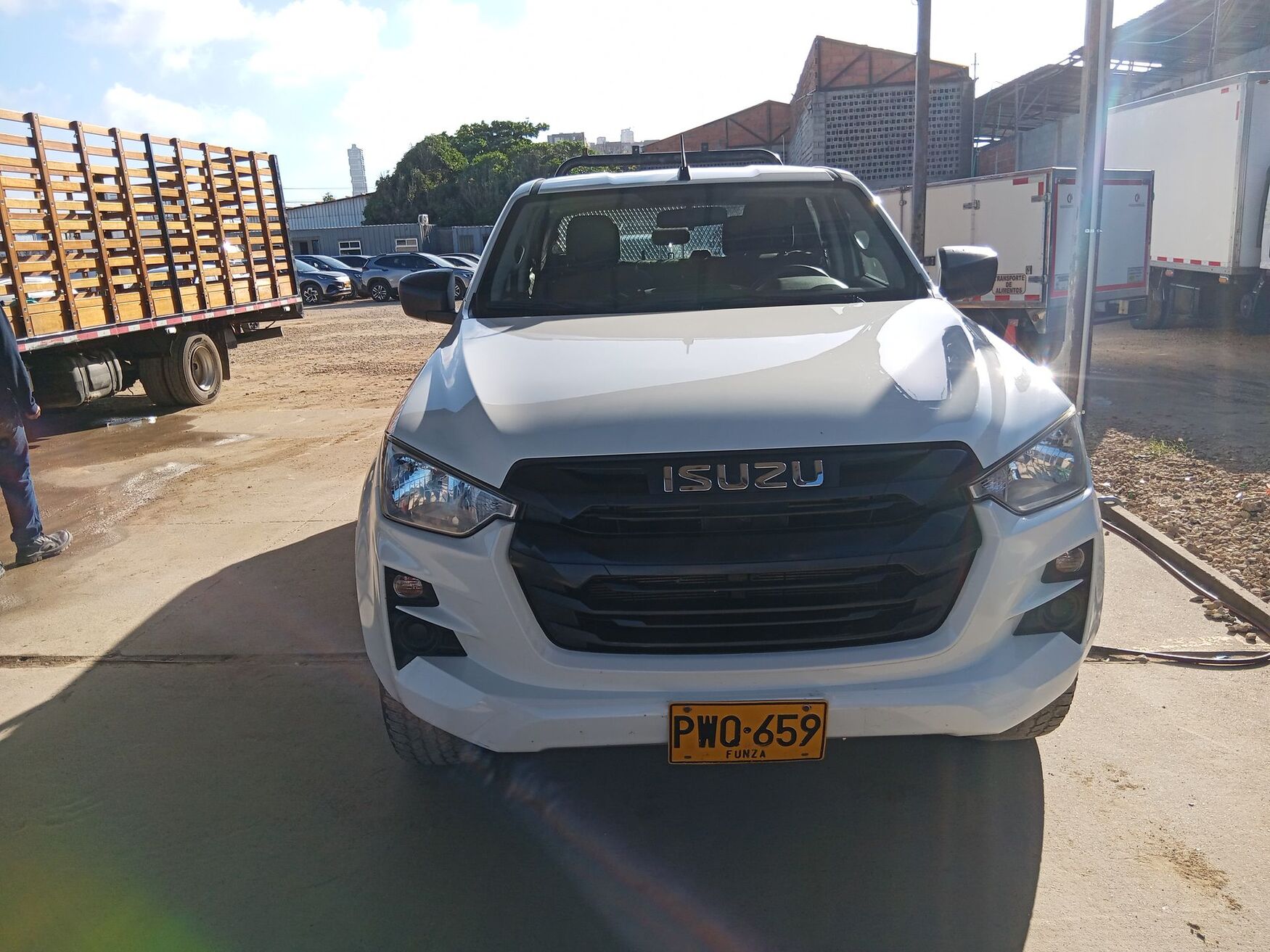 ISUZU FORCE 2025