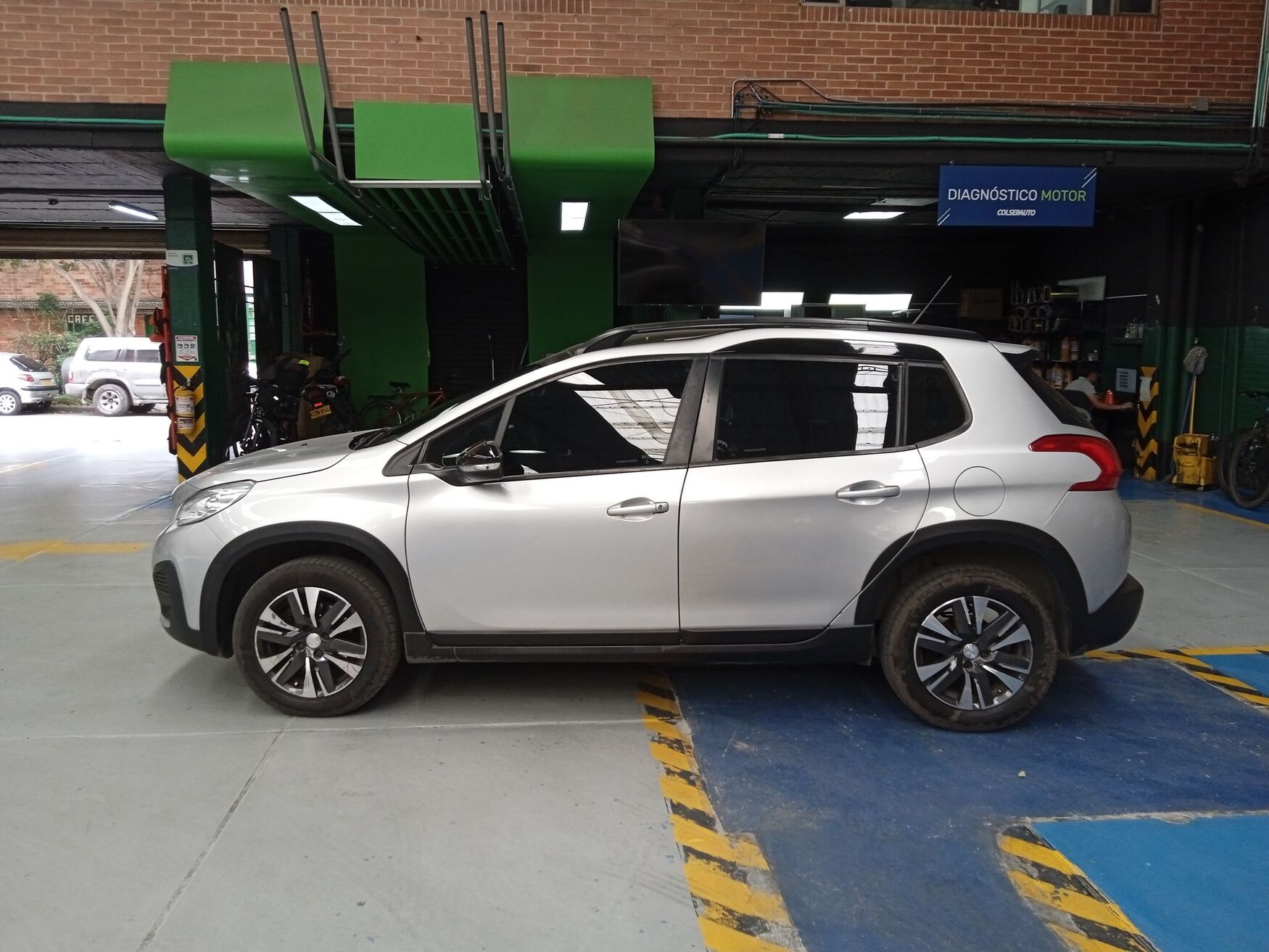 PEUGEOT 2008 2023