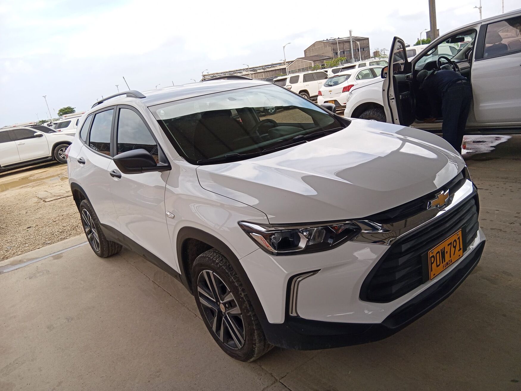 CHEVROLET TRACKER 2025