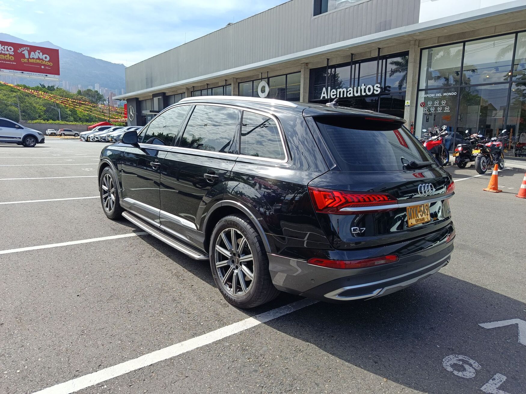 AUDI Q7 2023