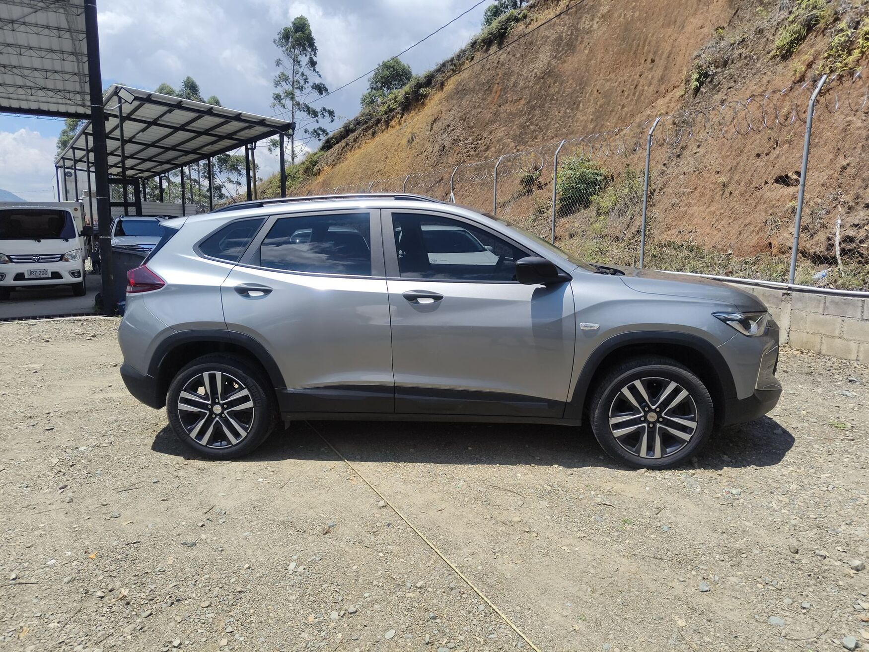 CHEVROLET TRACKER 2025