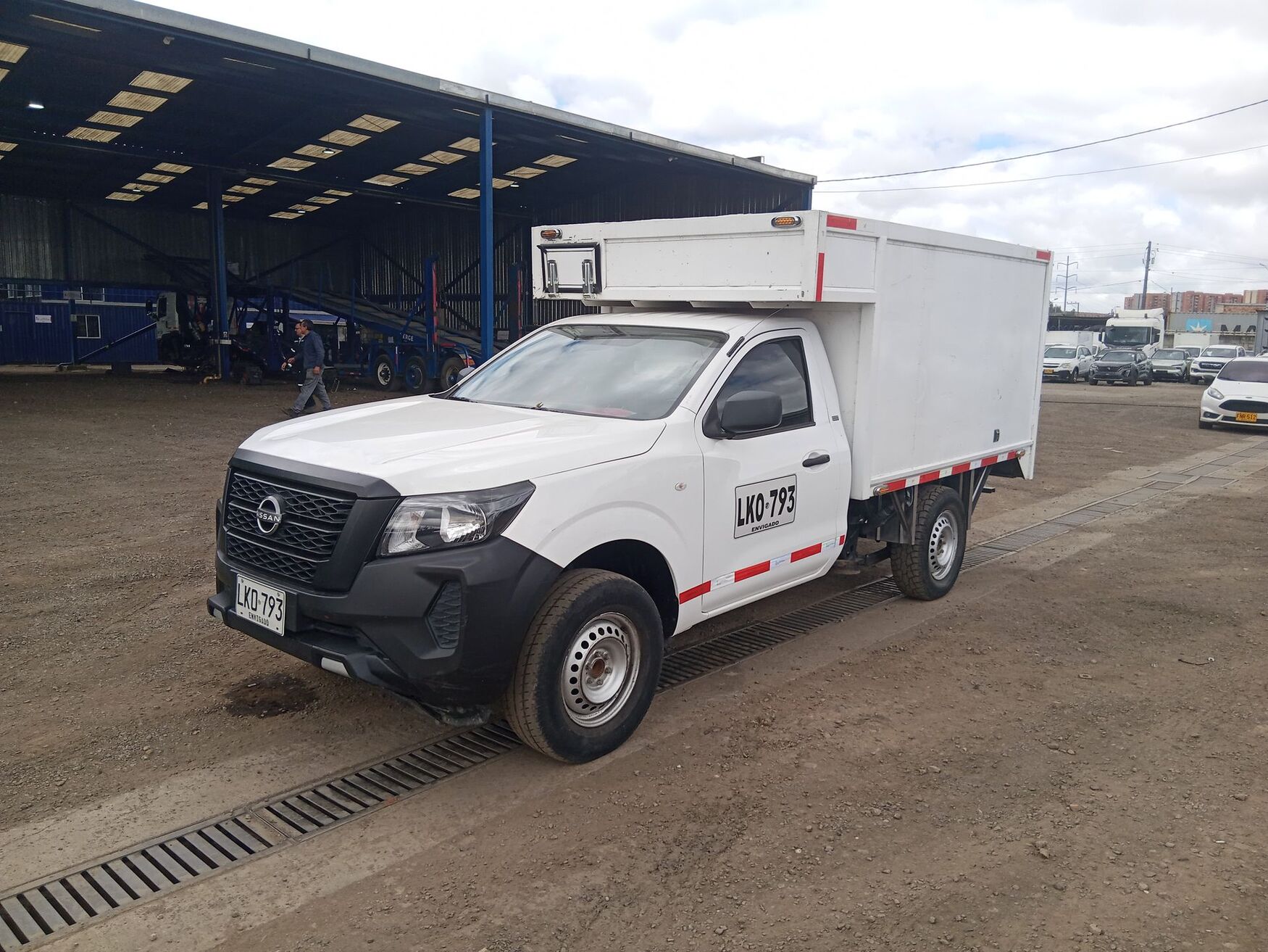 NISSAN FRONTIER 2024