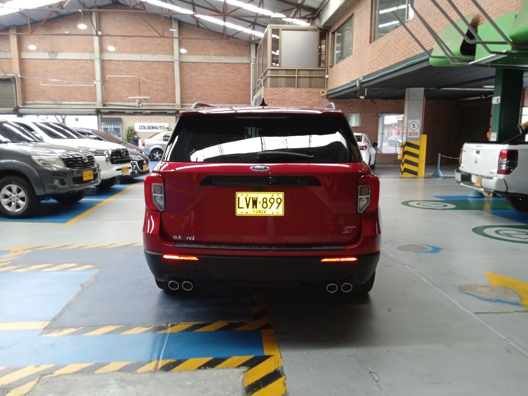 FORD EXPLORER 2023