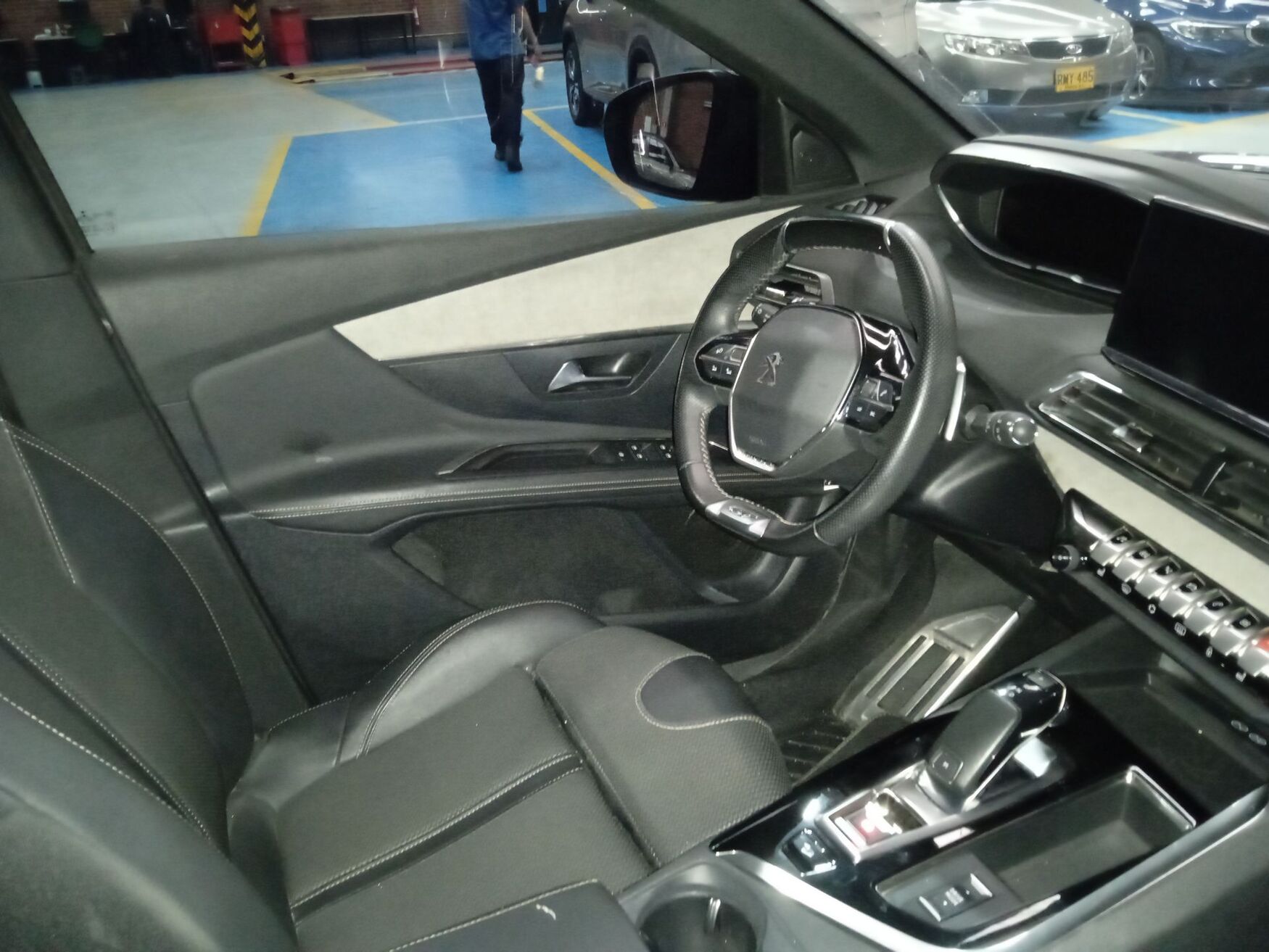 PEUGEOT 3008 2023