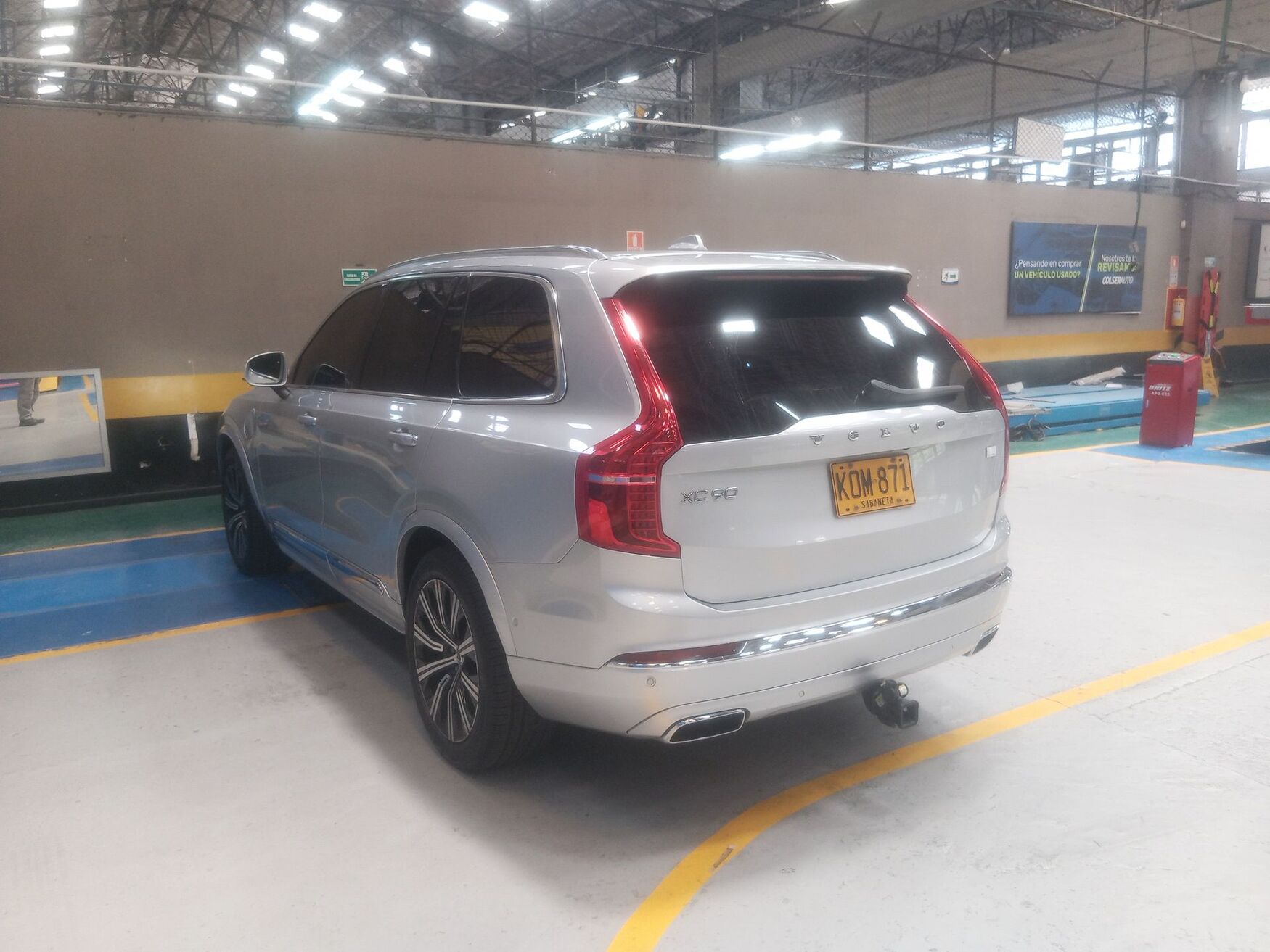 VOLVO XC90 2021