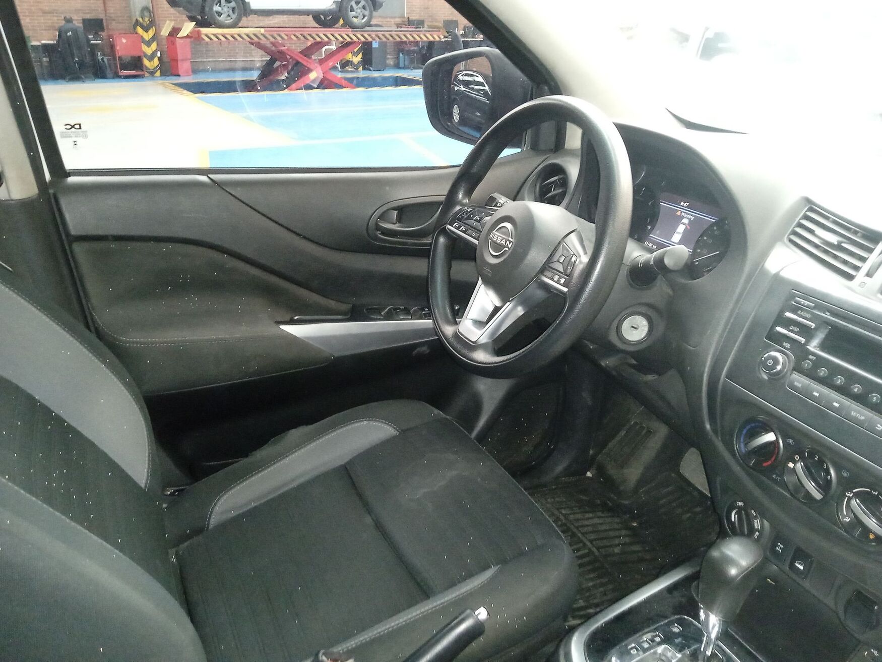 NISSAN FRONTIER 2024