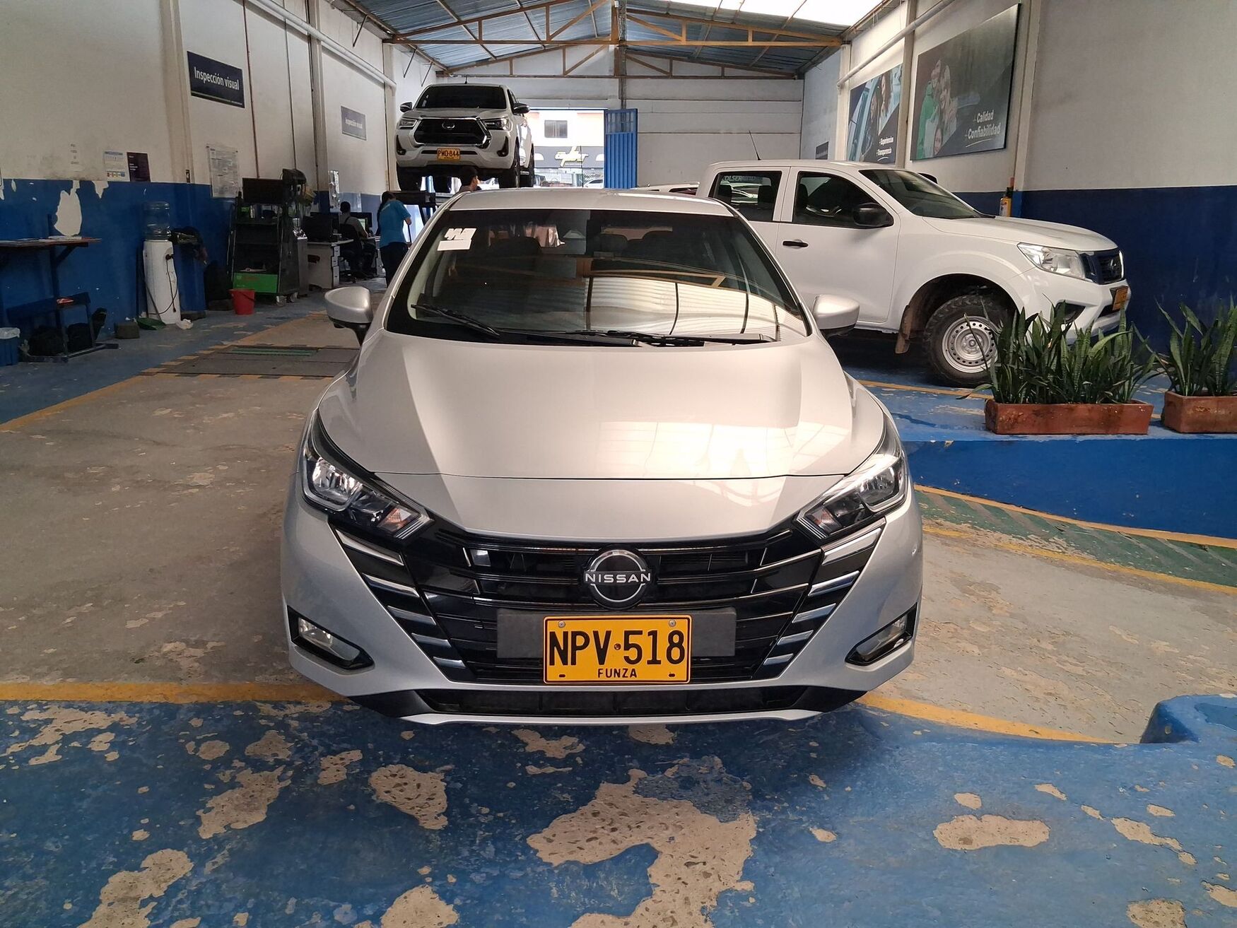 NISSAN VERSA 2025