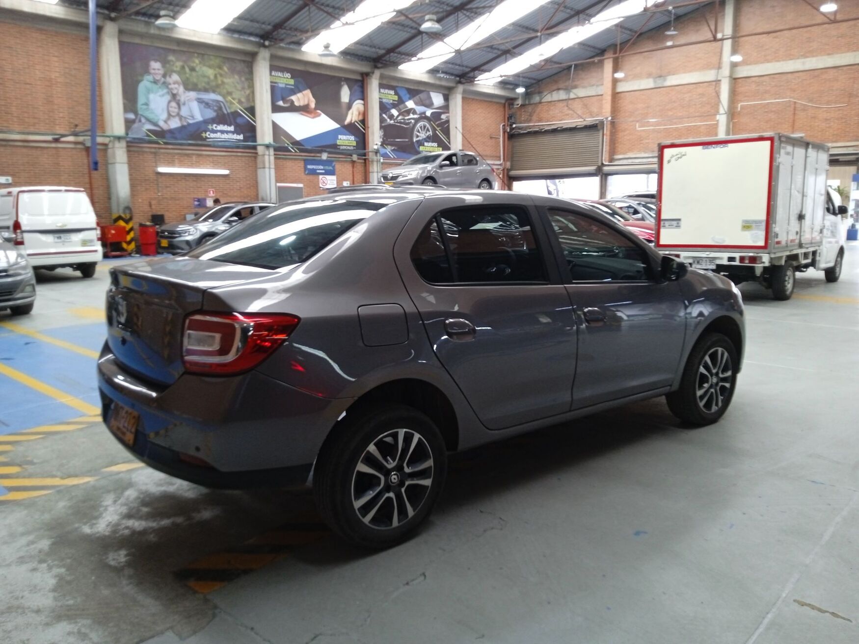 RENAULT LOGAN 2024