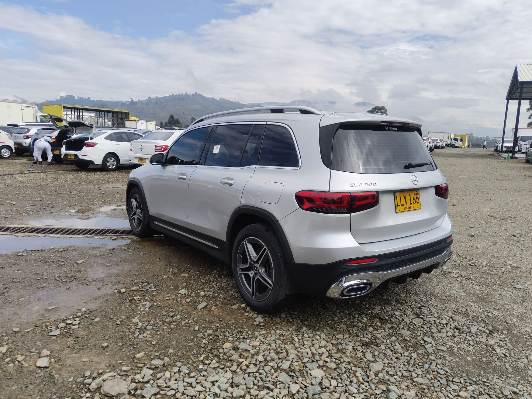 MERCEDES-BENZ GLB200 2023