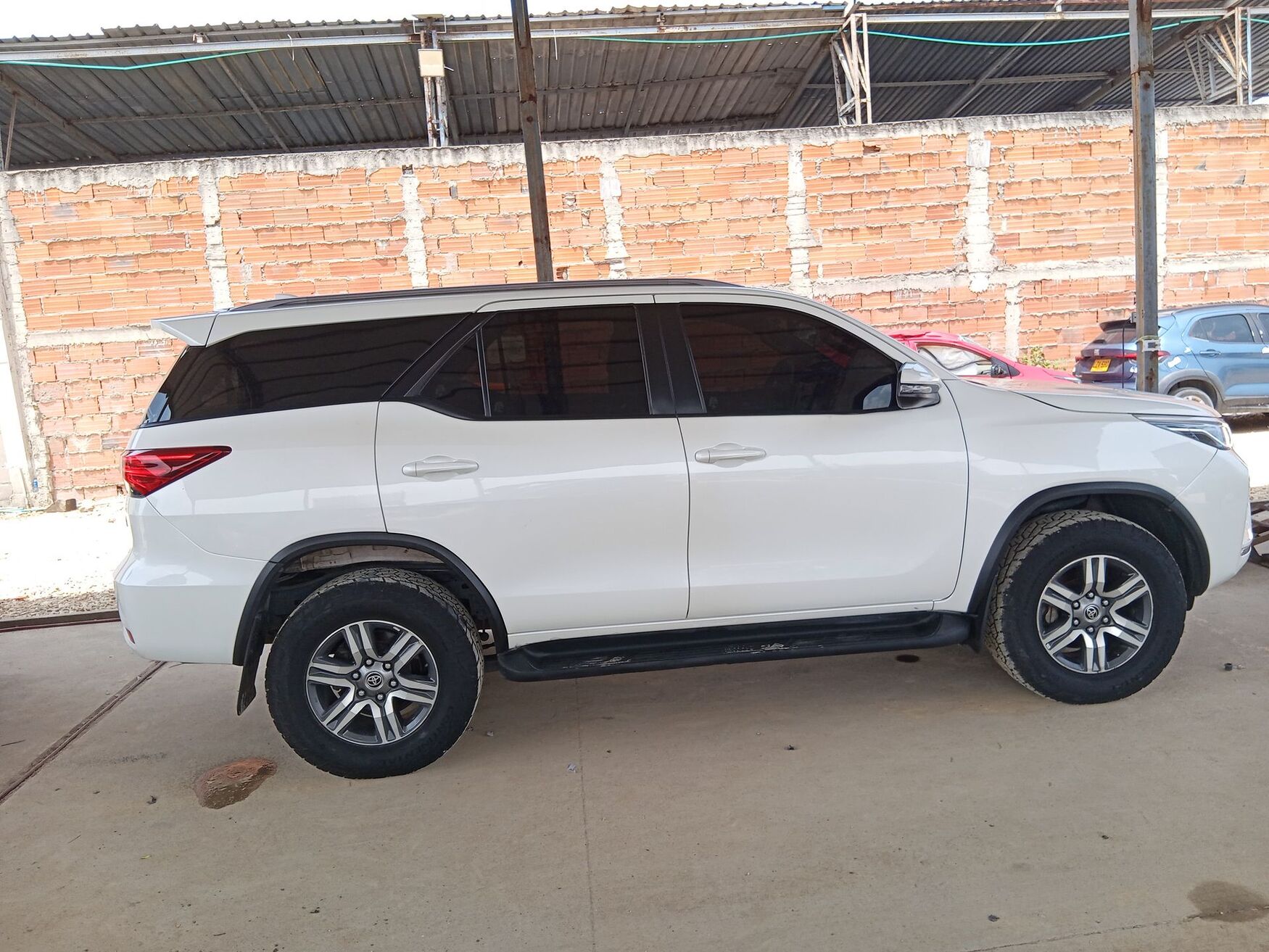 TOYOTA FORTUNER 2022