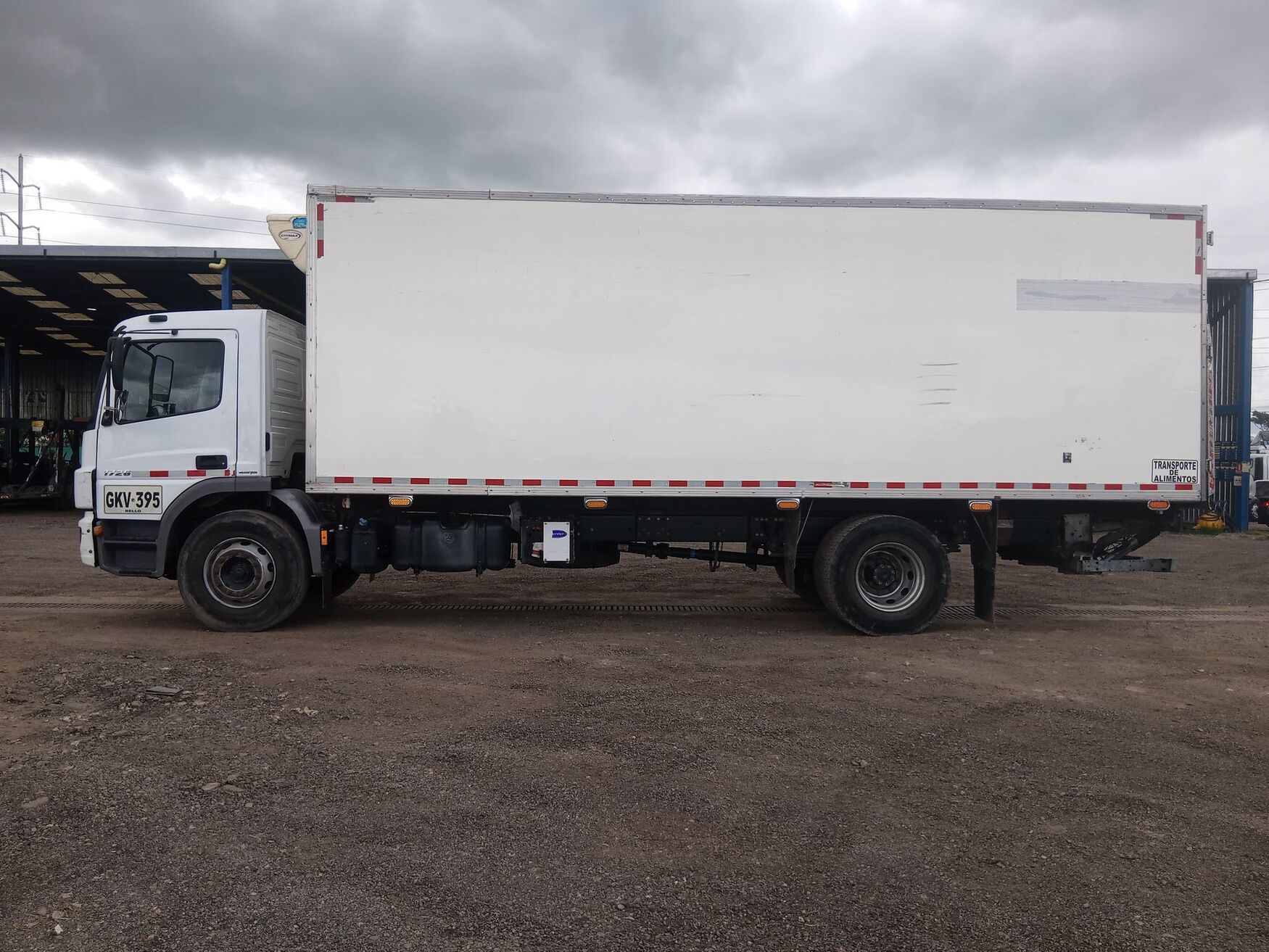 MERCEDES-BENZ ATEGO 2020