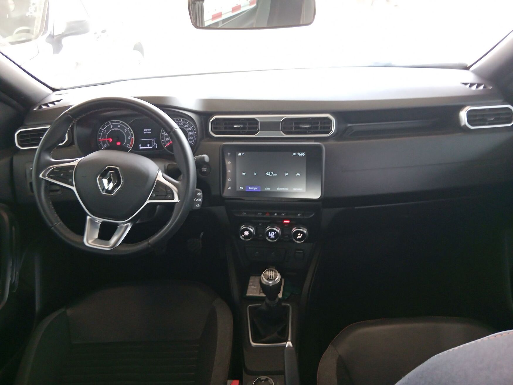 RENAULT DUSTER 2026