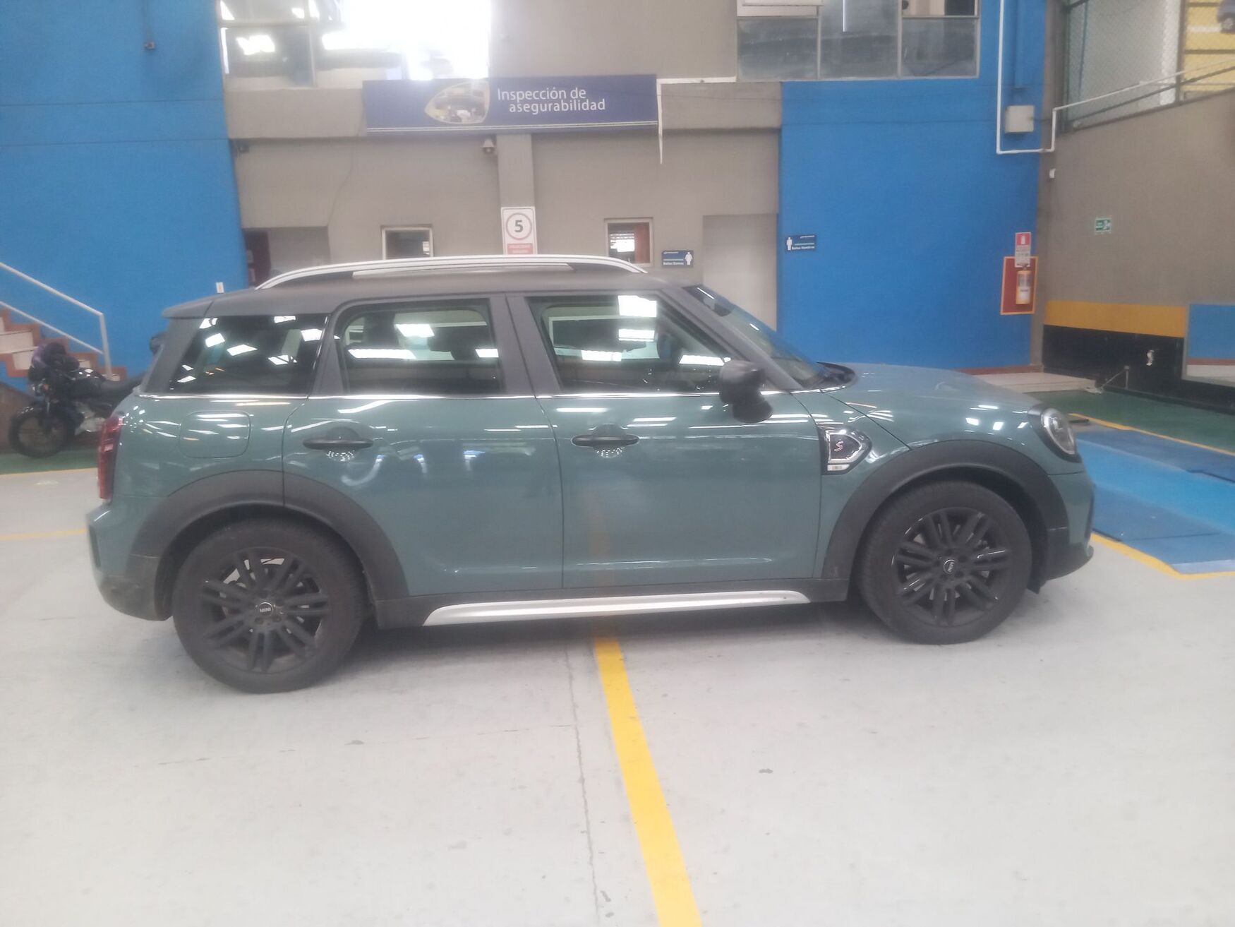 MINI COOPER COUNTRYMAN 2023