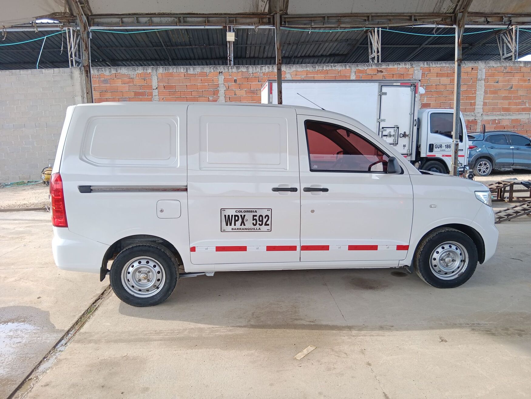 CHEVROLET N400 2022