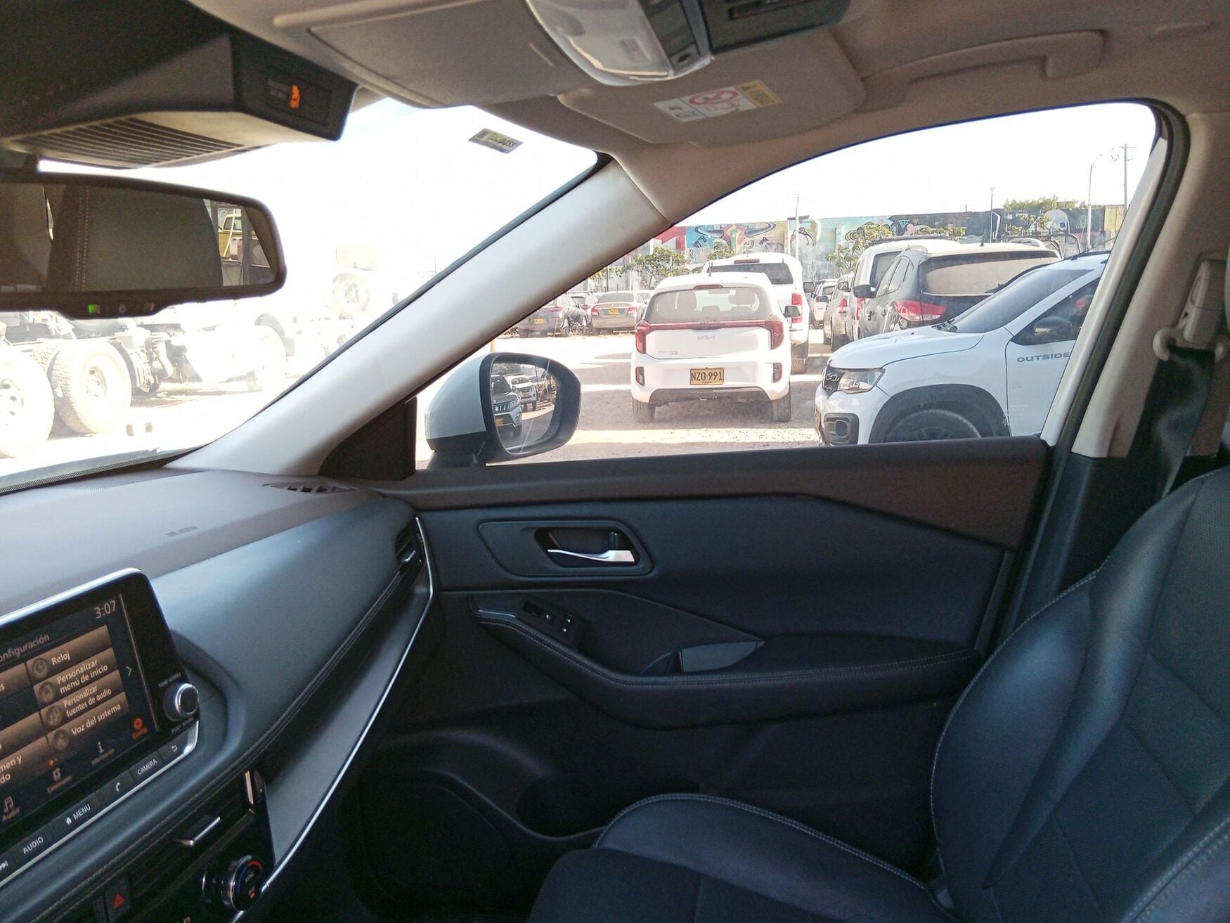 NISSAN X-TRAIL 2025