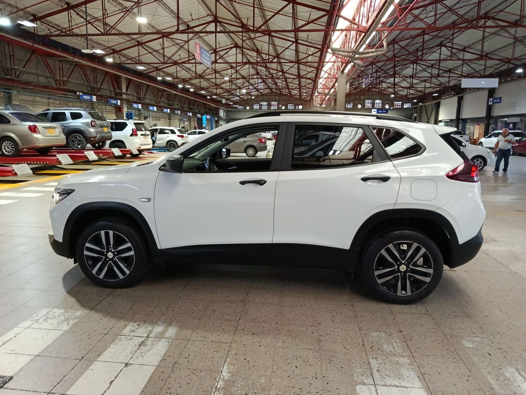 CHEVROLET TRACKER 2025