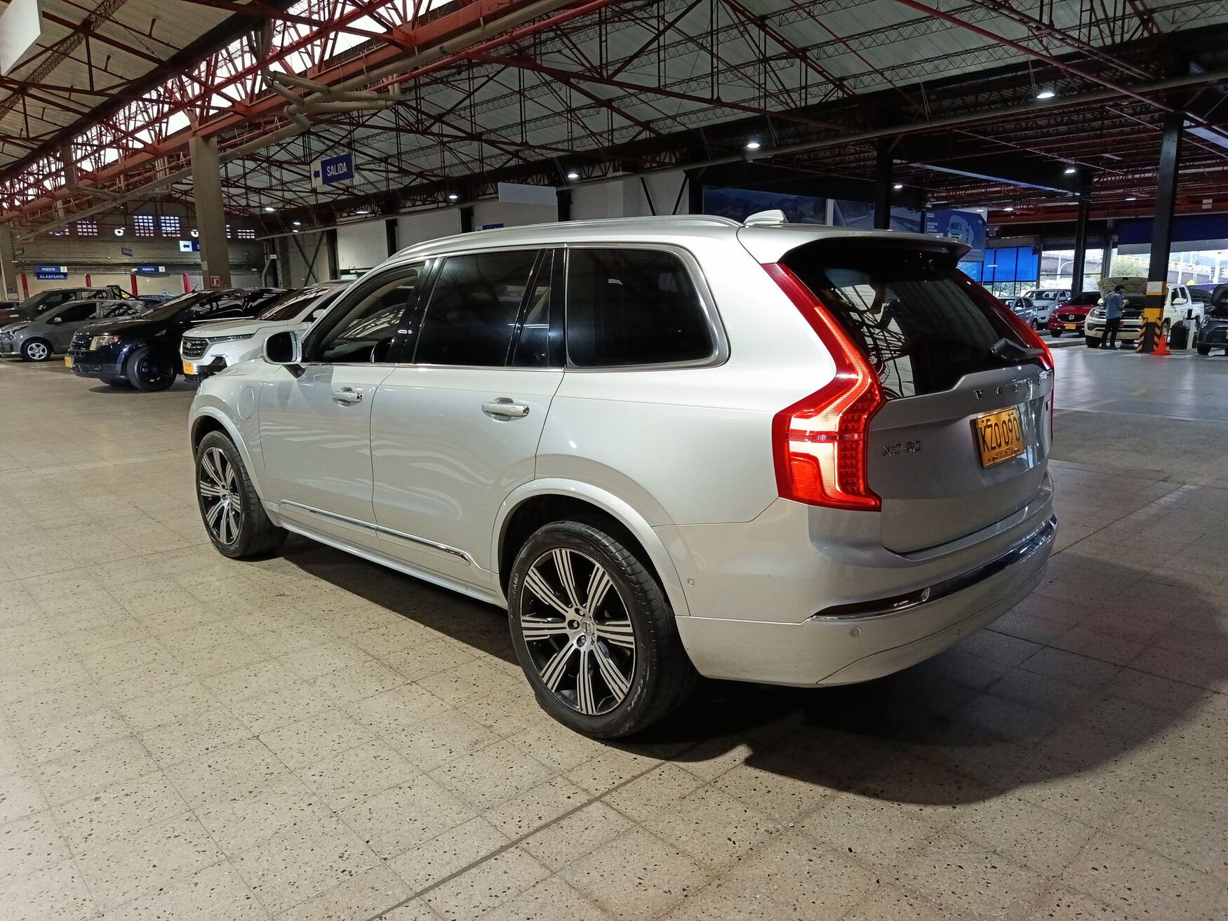 VOLVO XC90 2022