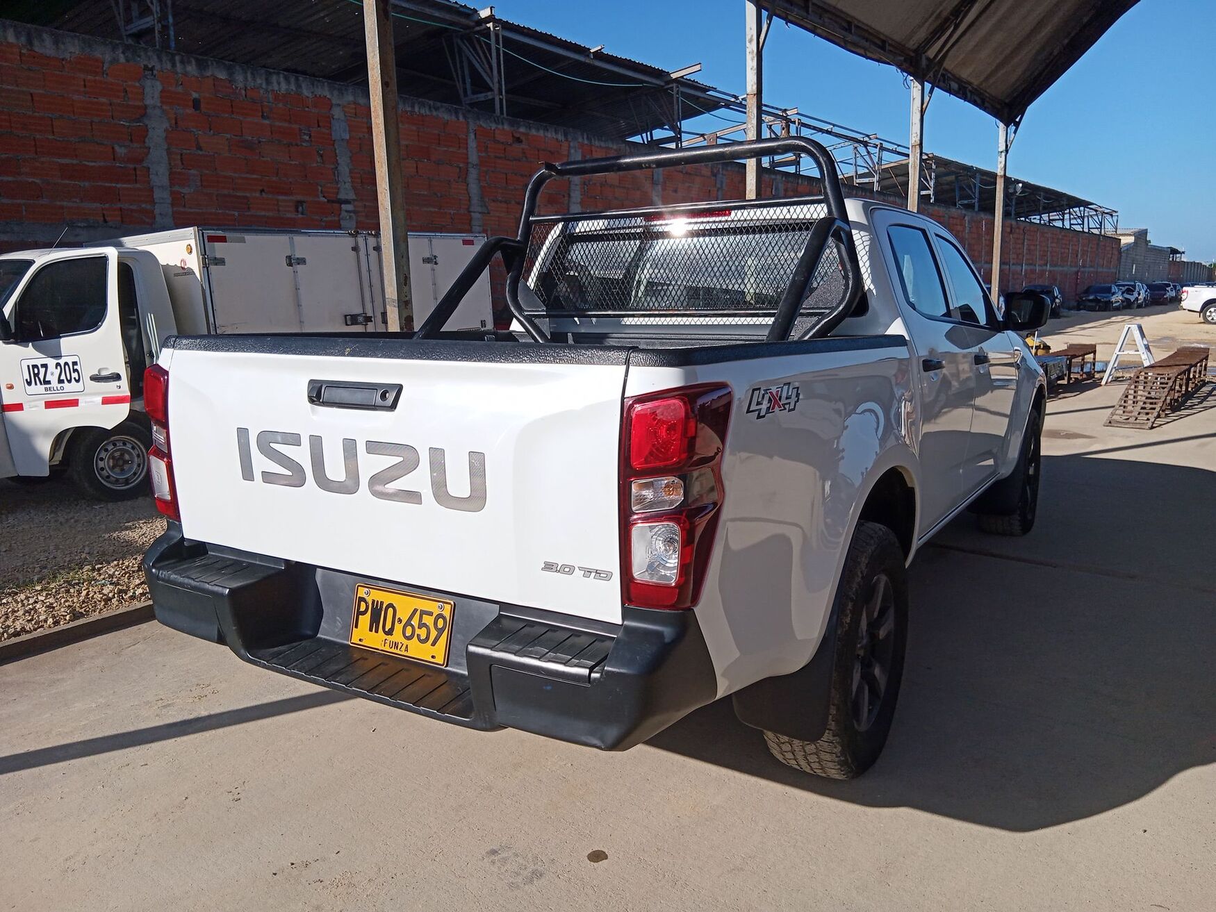 ISUZU FORCE 2025