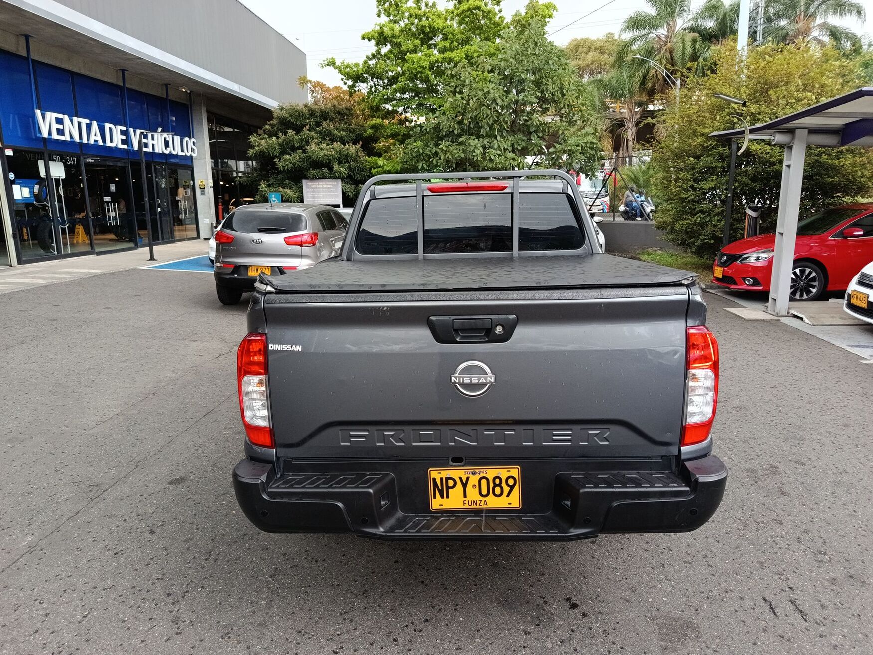 NISSAN FRONTIER 2025