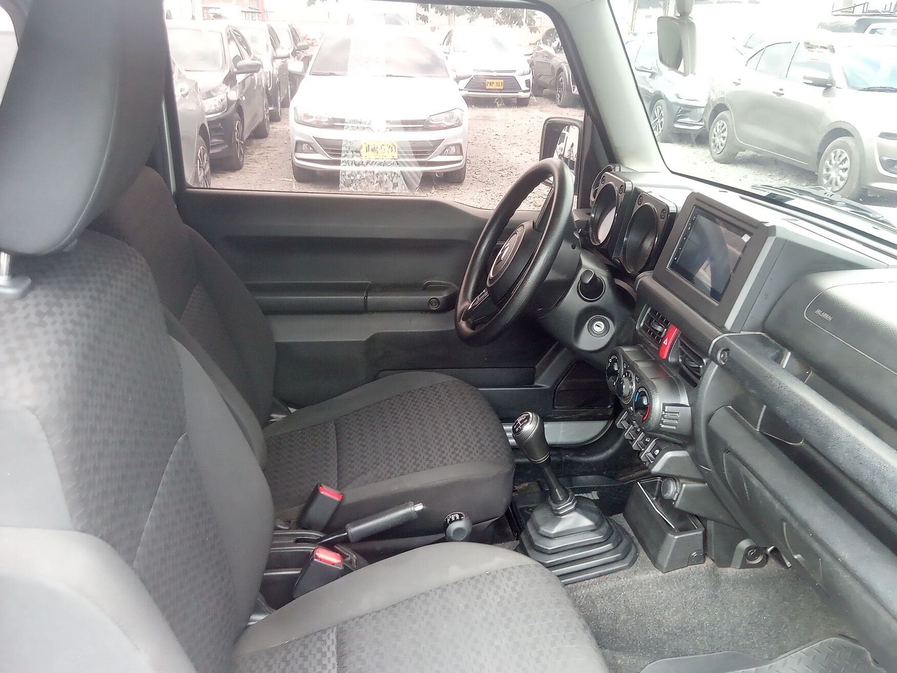 SUZUKI JIMNY 2023