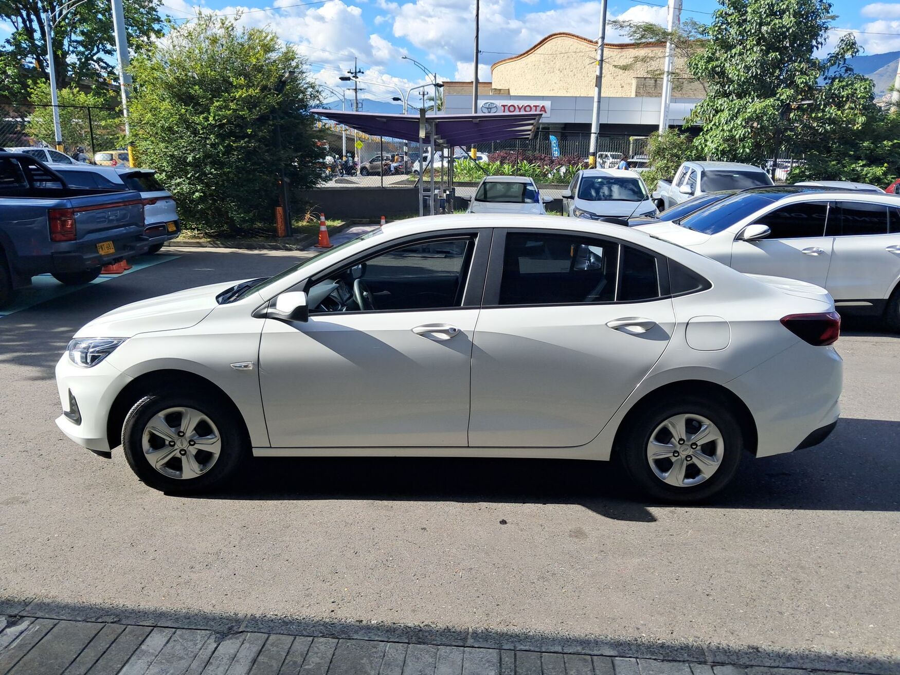 CHEVROLET ONIX 2025