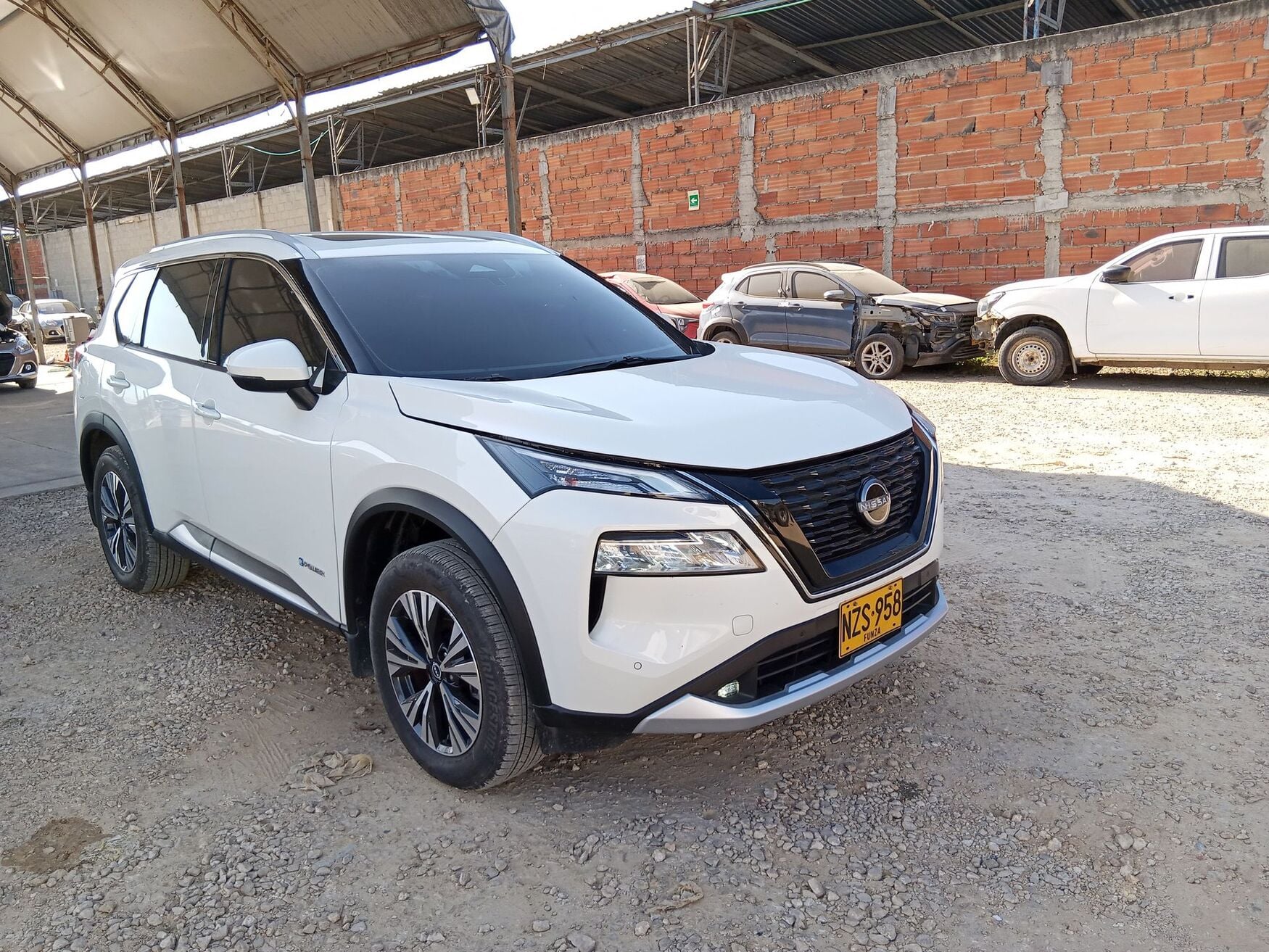 NISSAN X-TRAIL 2025
