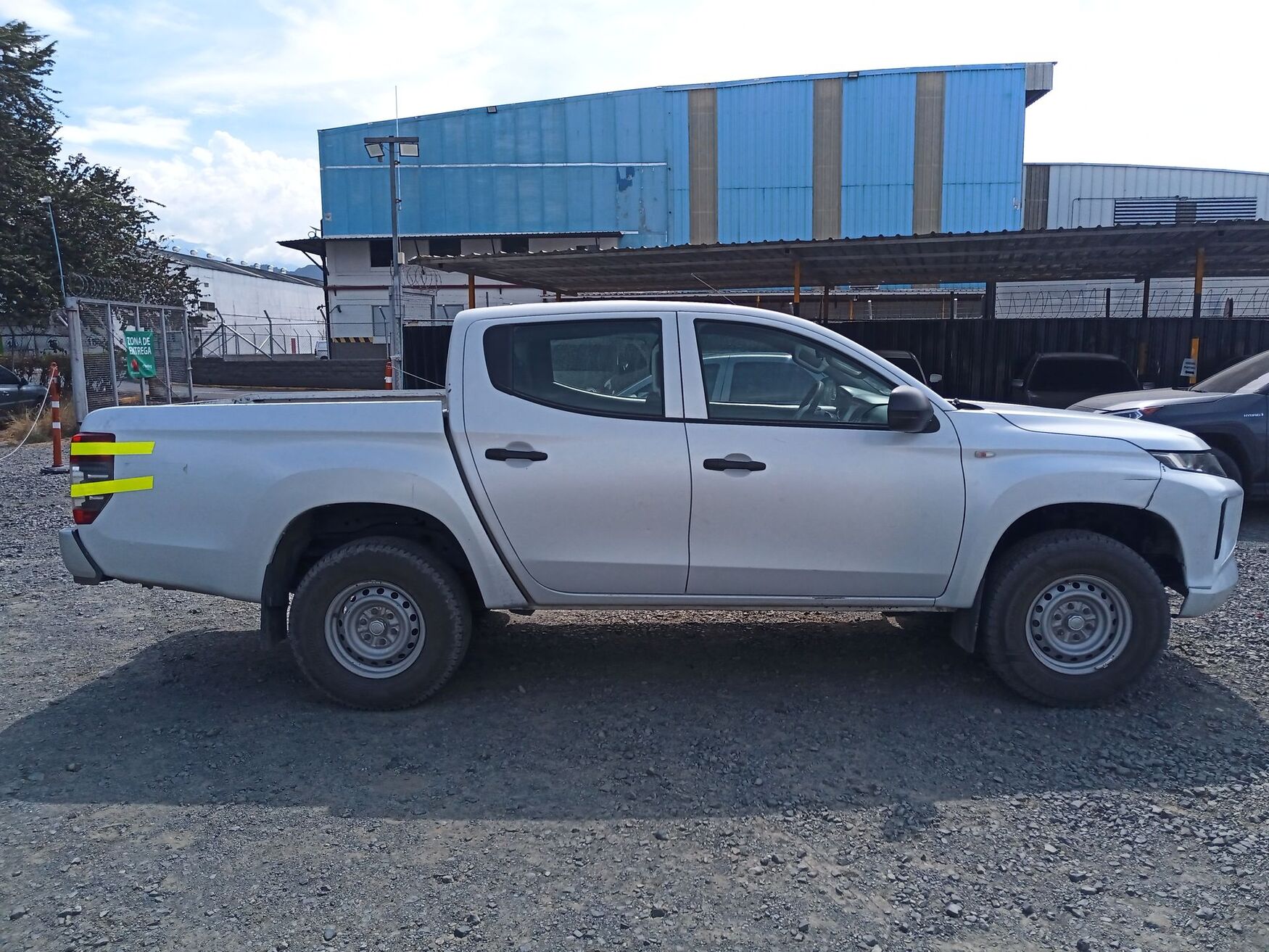 MITSUBISHI L200 2023