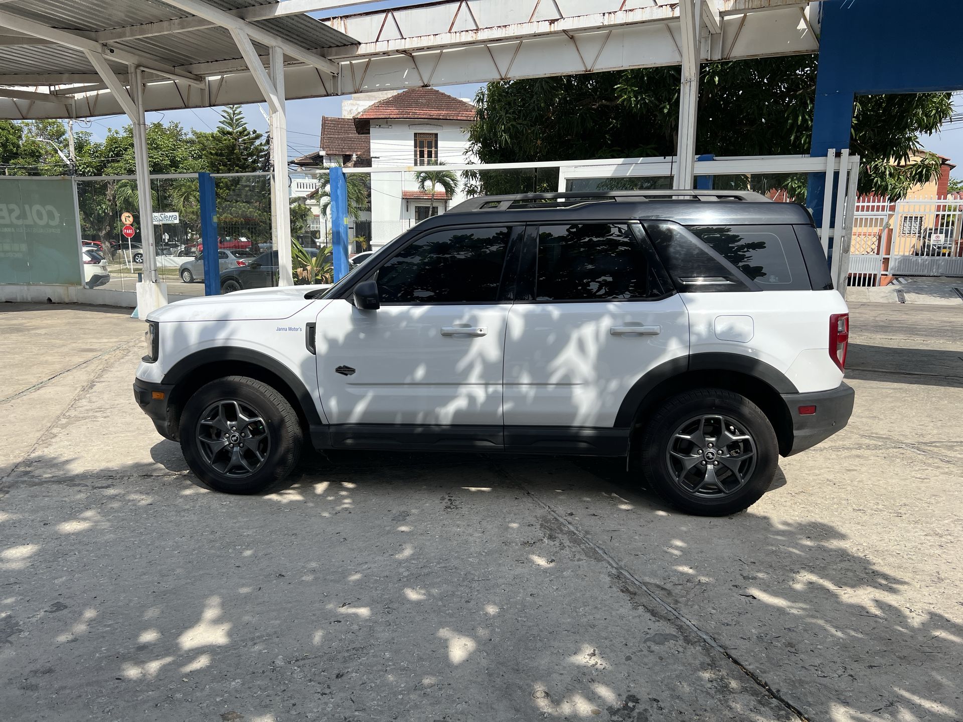 FORD BRONCO 2021