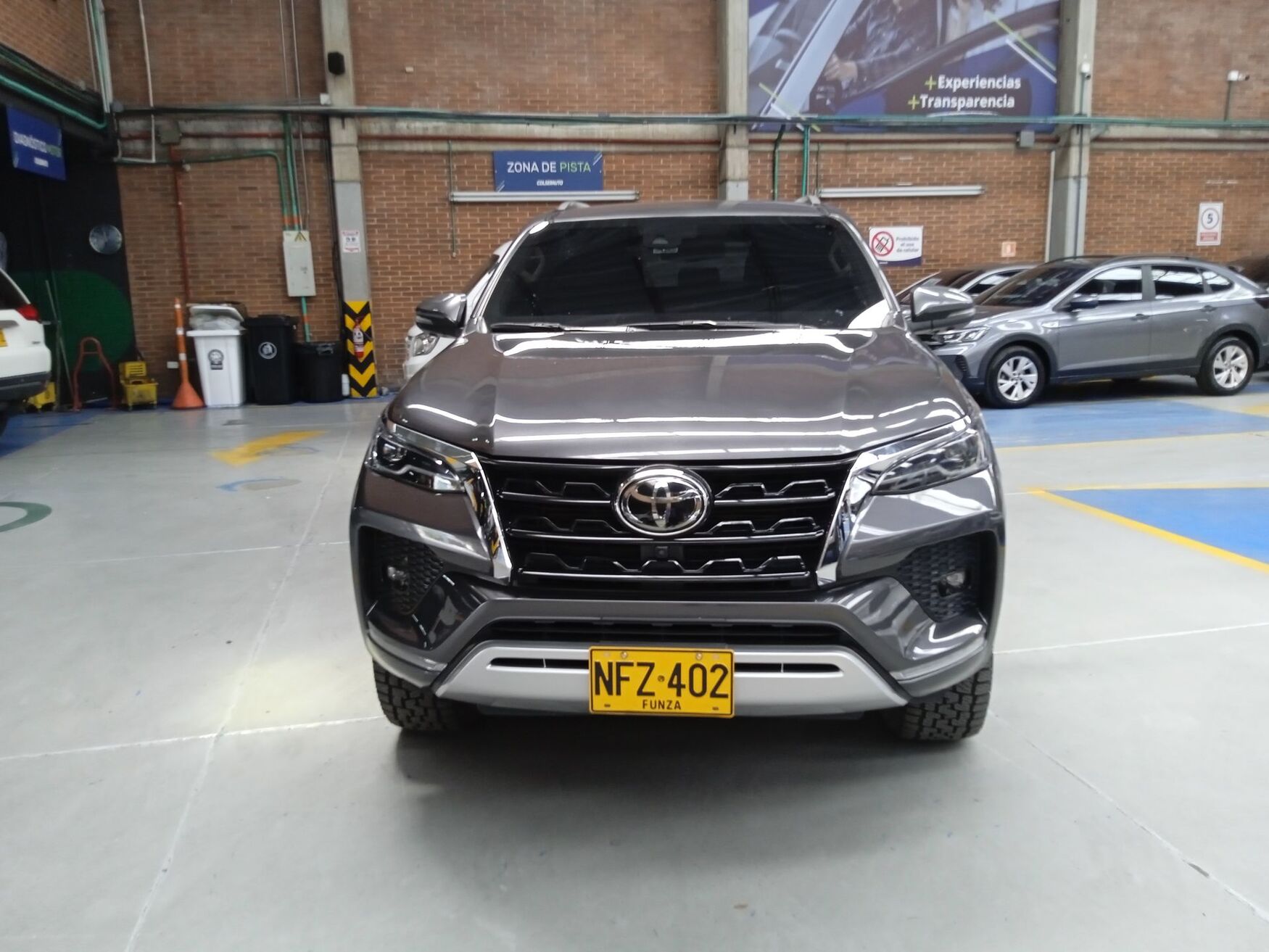 TOYOTA FORTUNER 2023