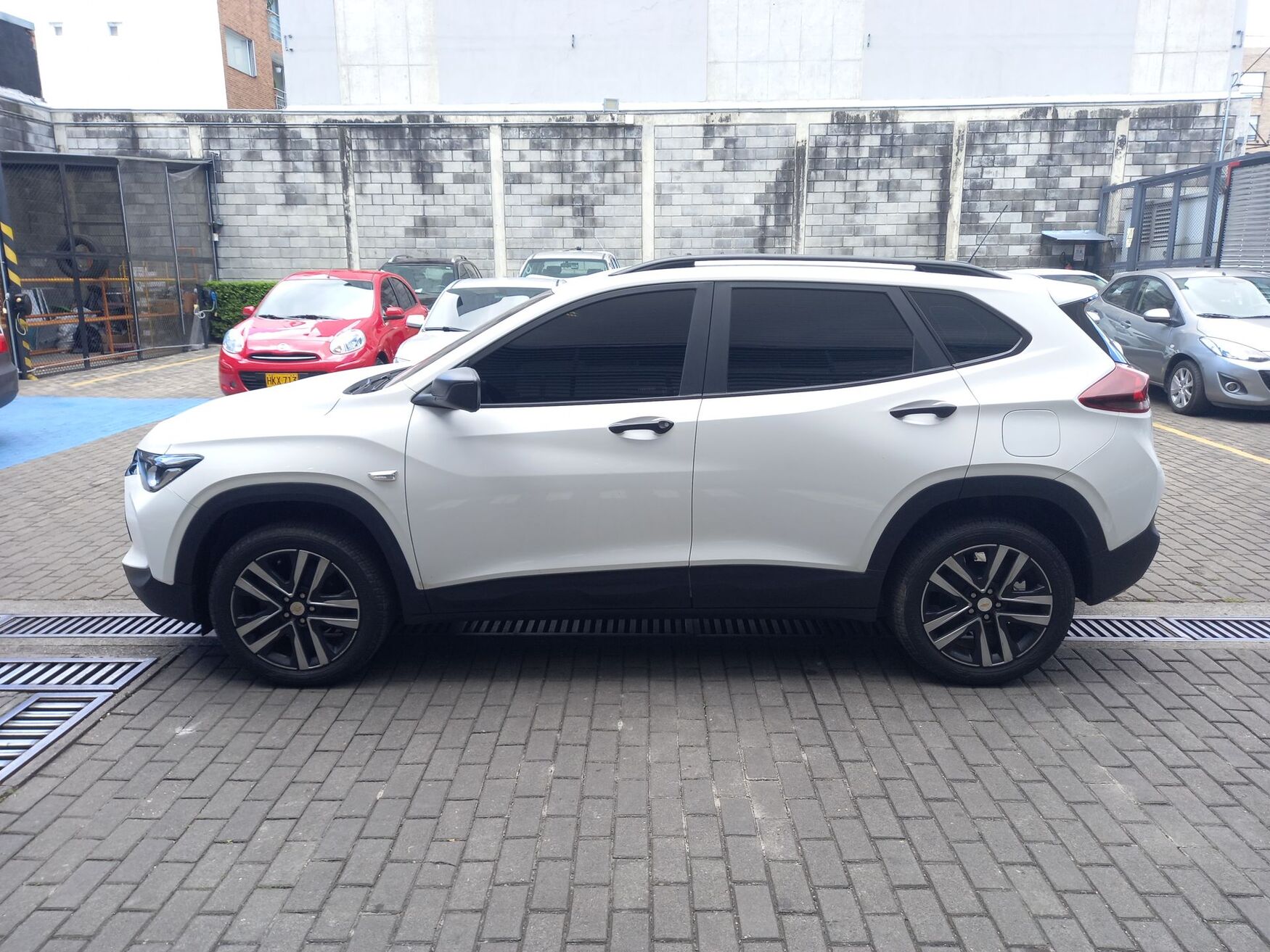 CHEVROLET TRACKER 2025