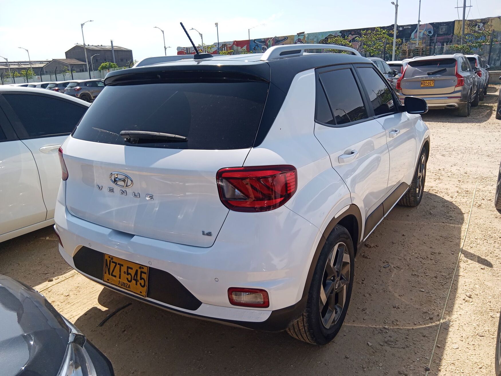HYUNDAI VENUE 2025