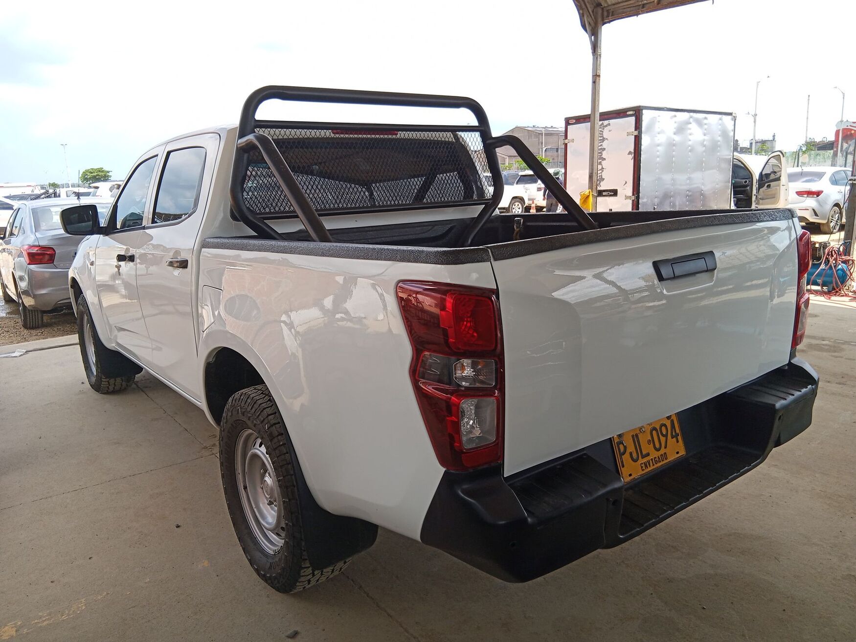 ISUZU FORCE 2025