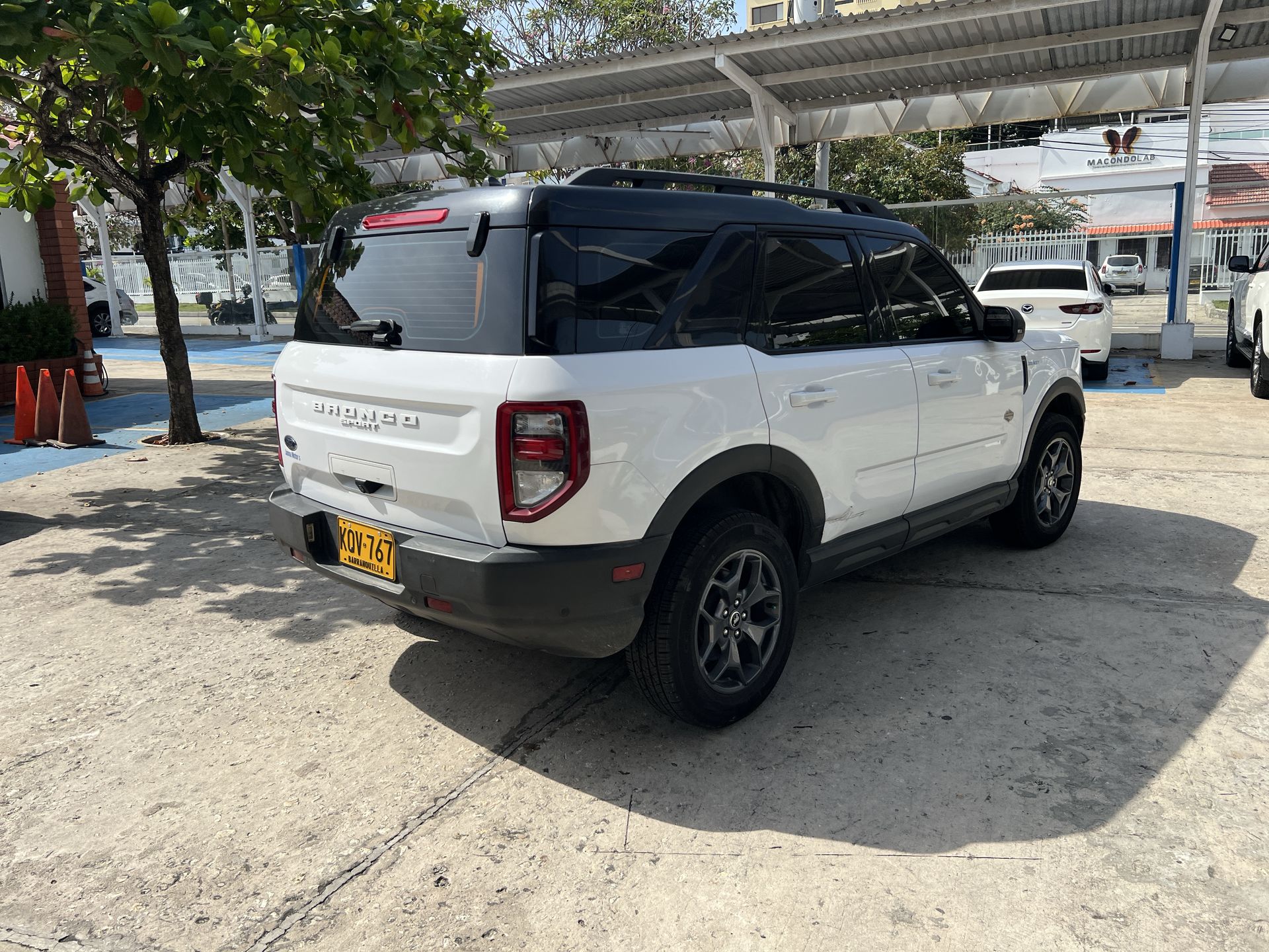FORD BRONCO 2021