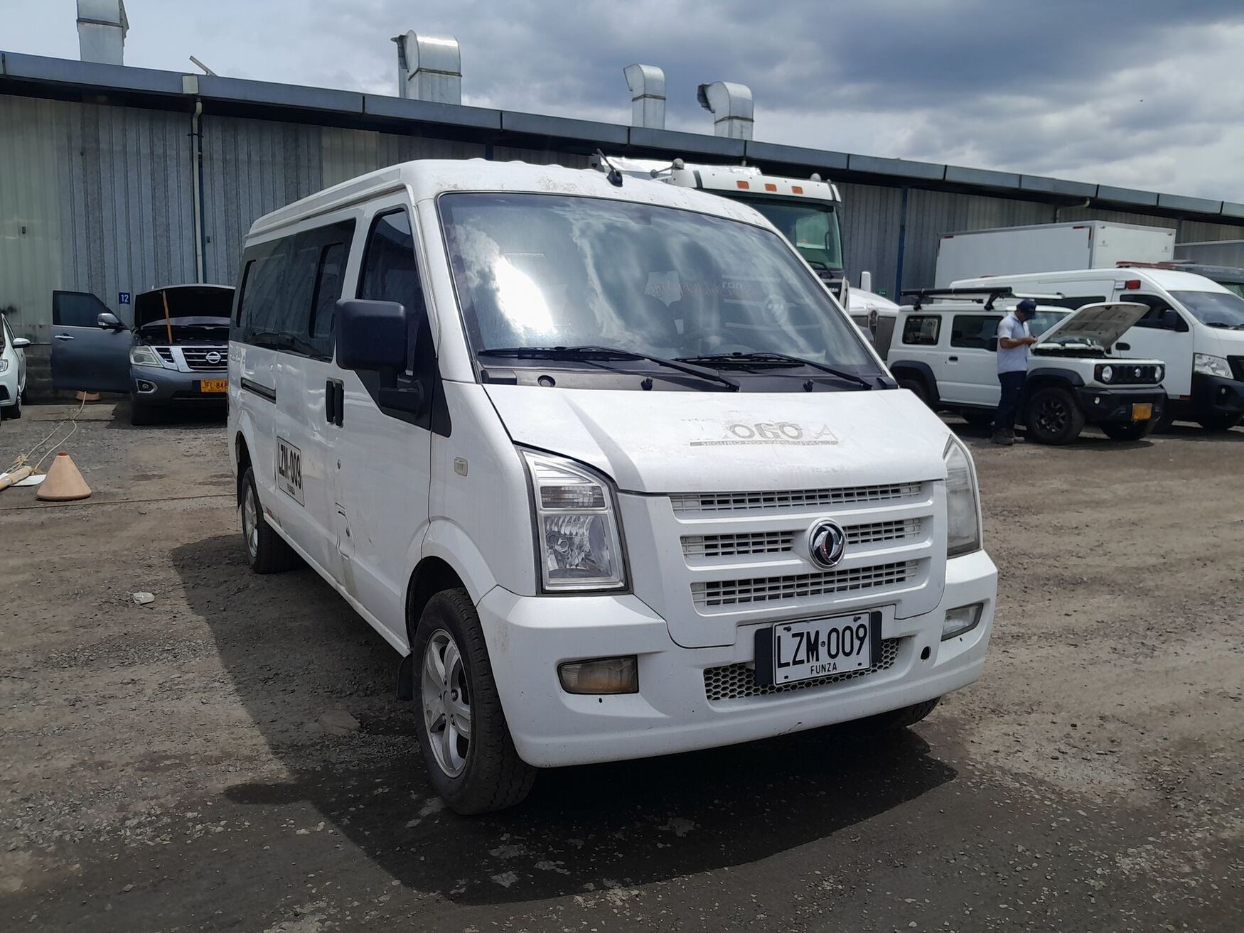 DFSK C37 2024