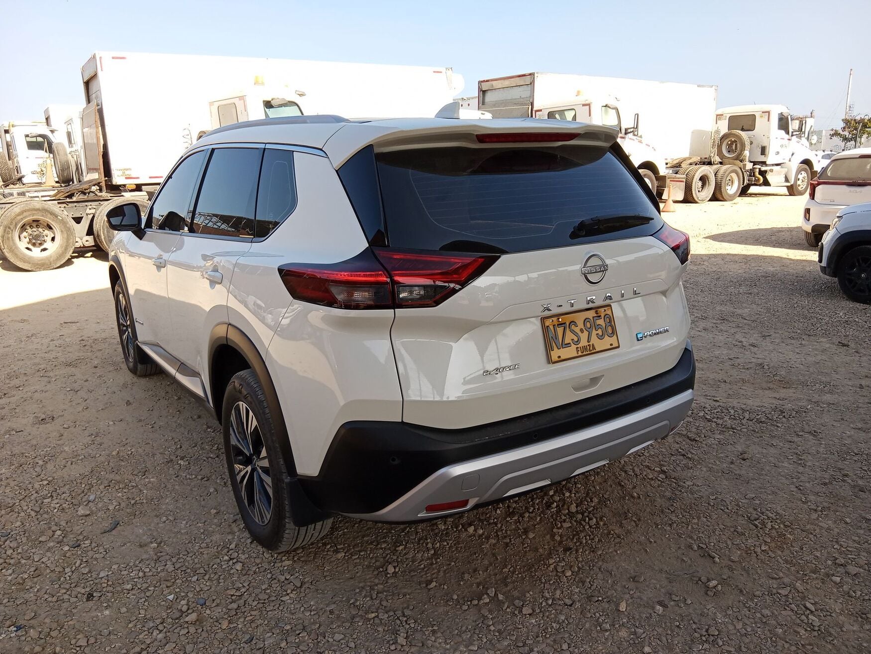 NISSAN X-TRAIL 2025