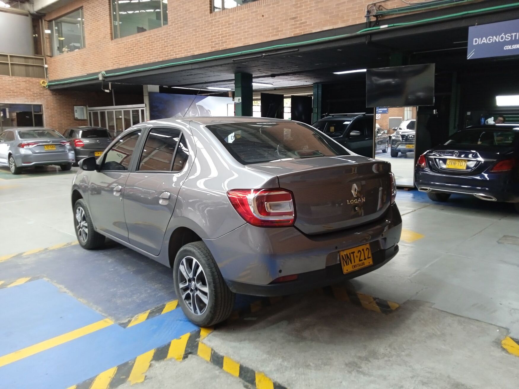 RENAULT LOGAN 2024