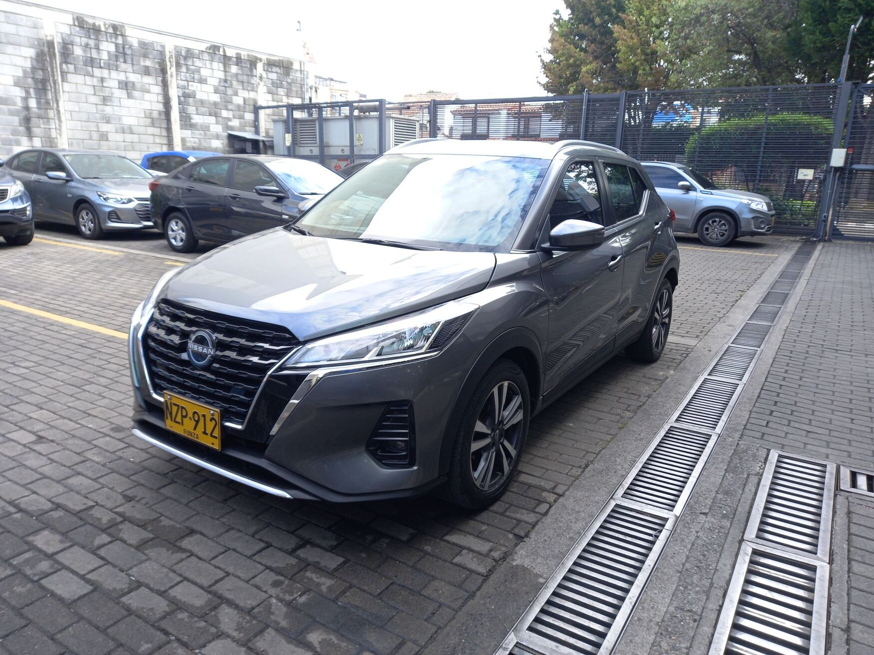 NISSAN KICKS 2026
