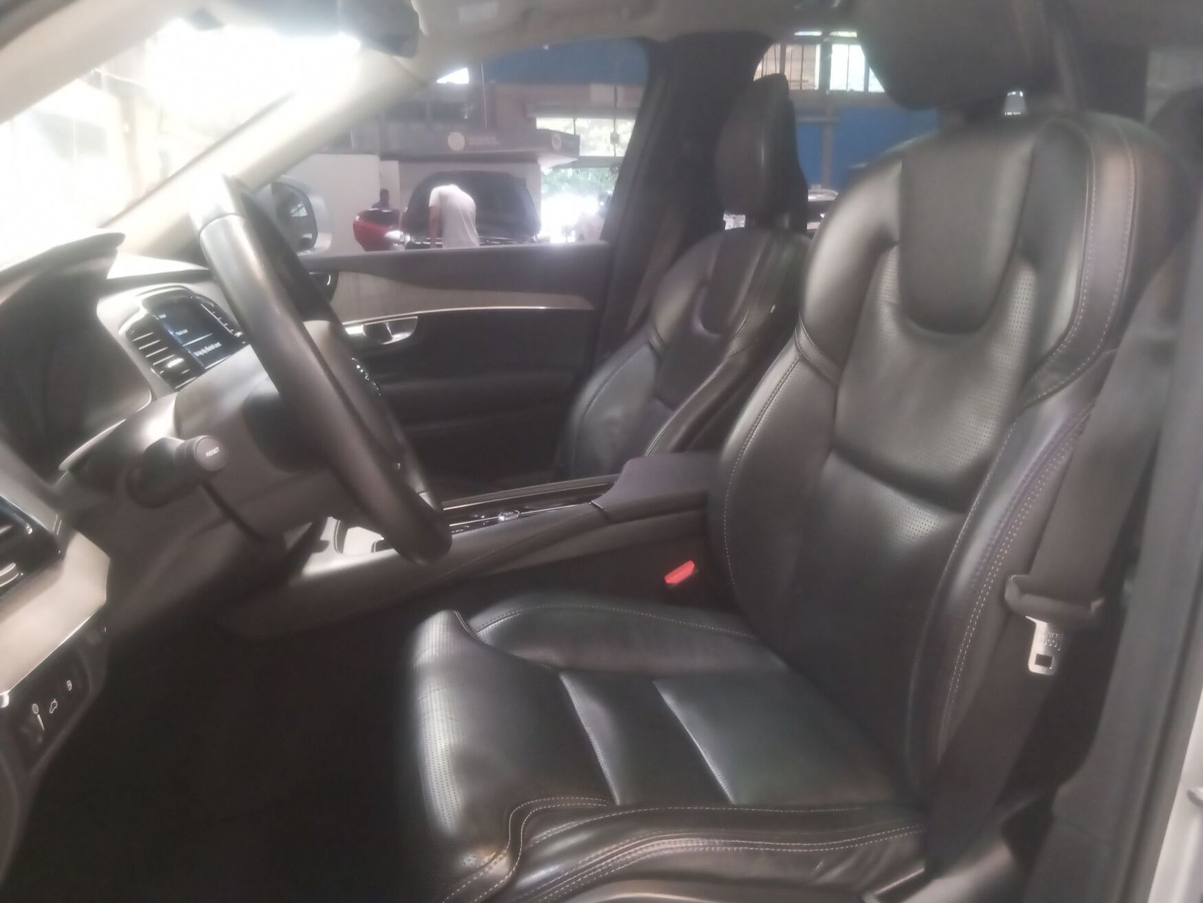 VOLVO XC90 2021