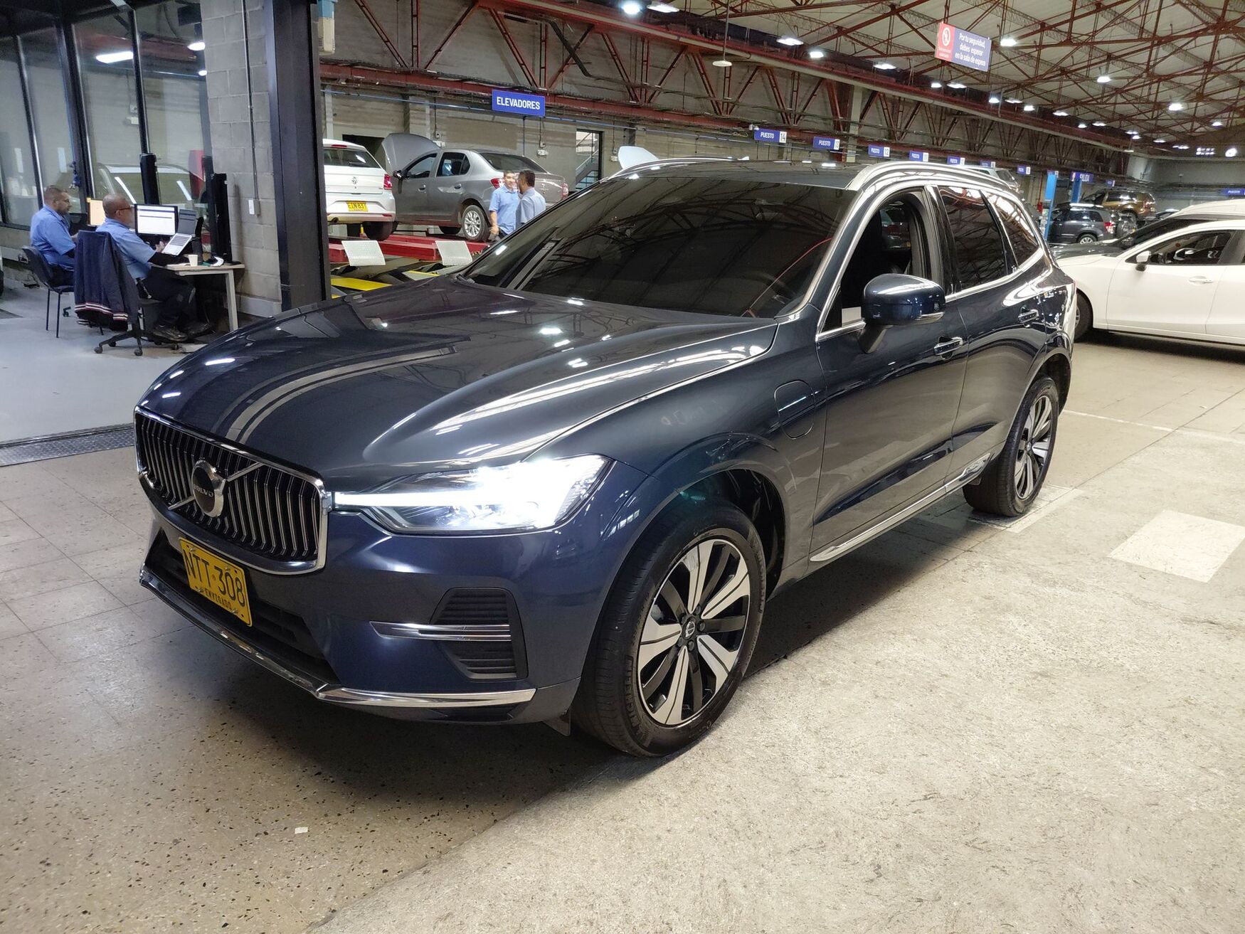 VOLVO XC60 2024